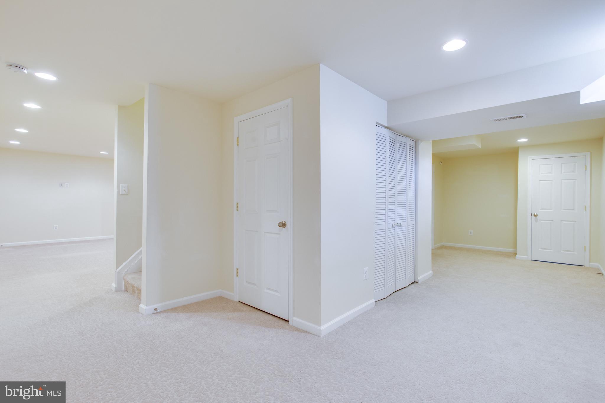 POTOMAC GROVE - Residential