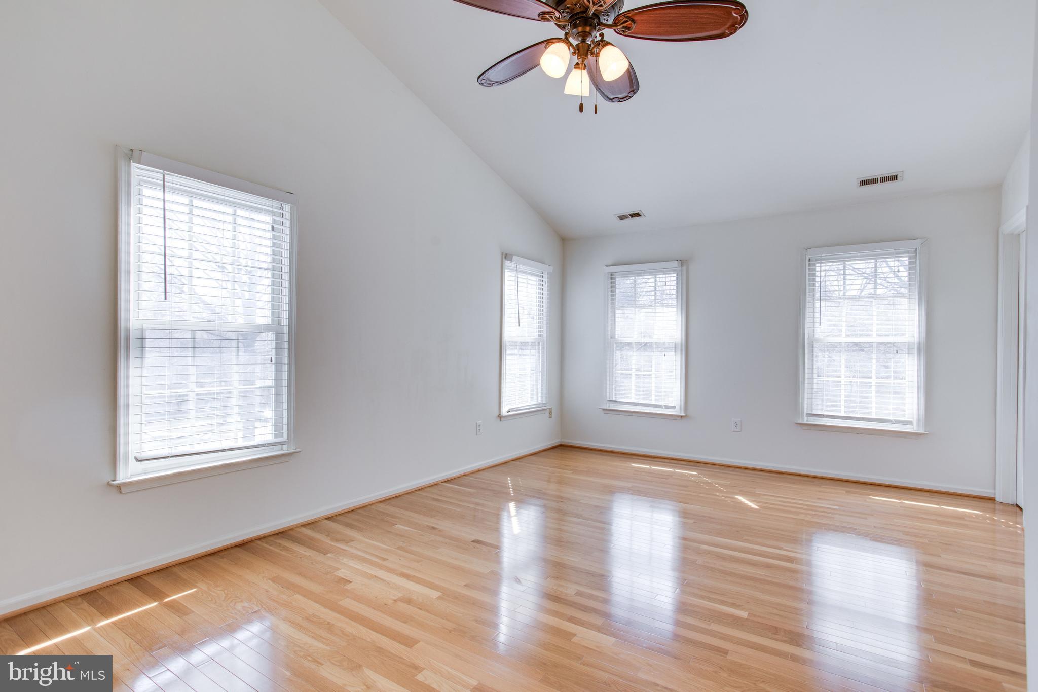 POTOMAC GROVE - Residential