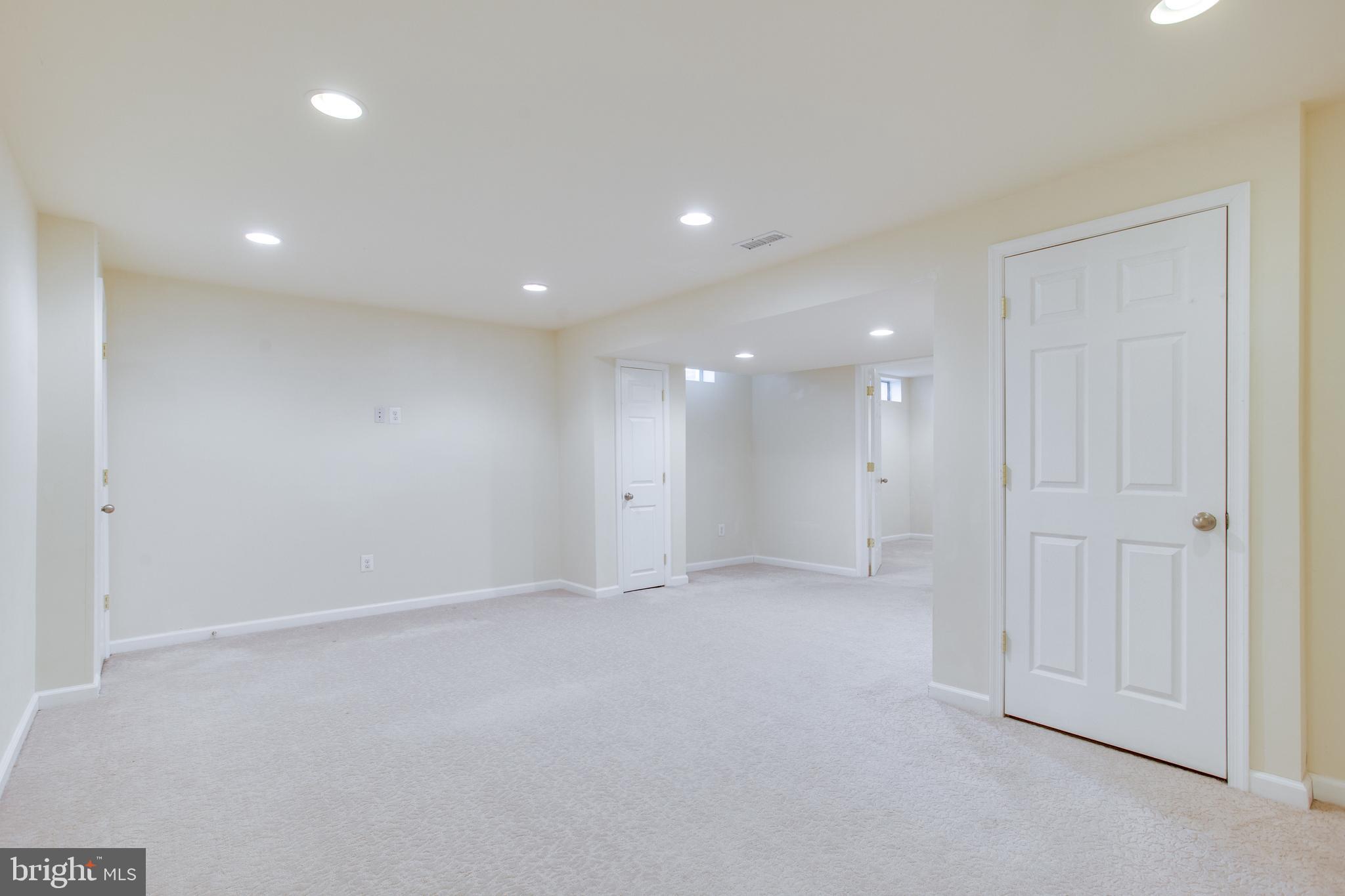 POTOMAC GROVE - Residential