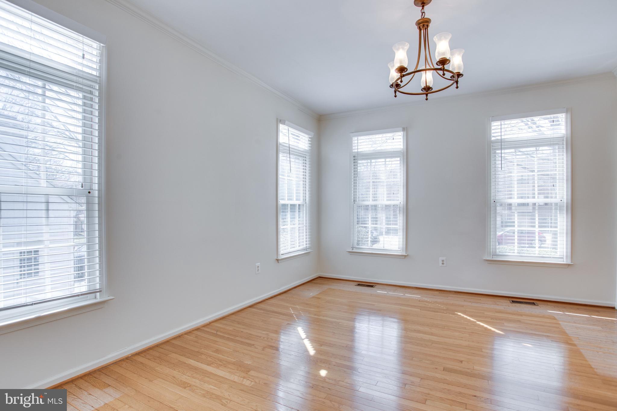 POTOMAC GROVE - Residential