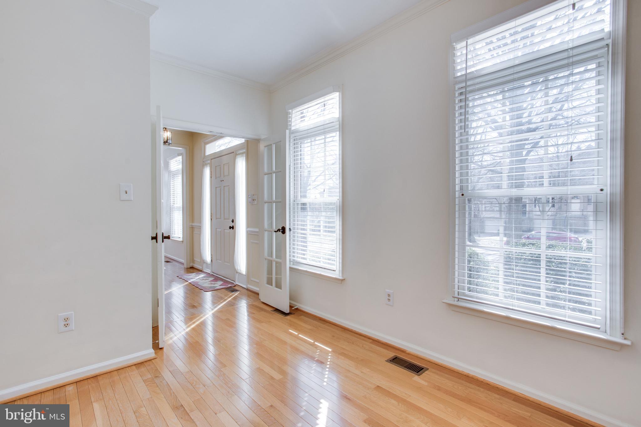 POTOMAC GROVE - Residential