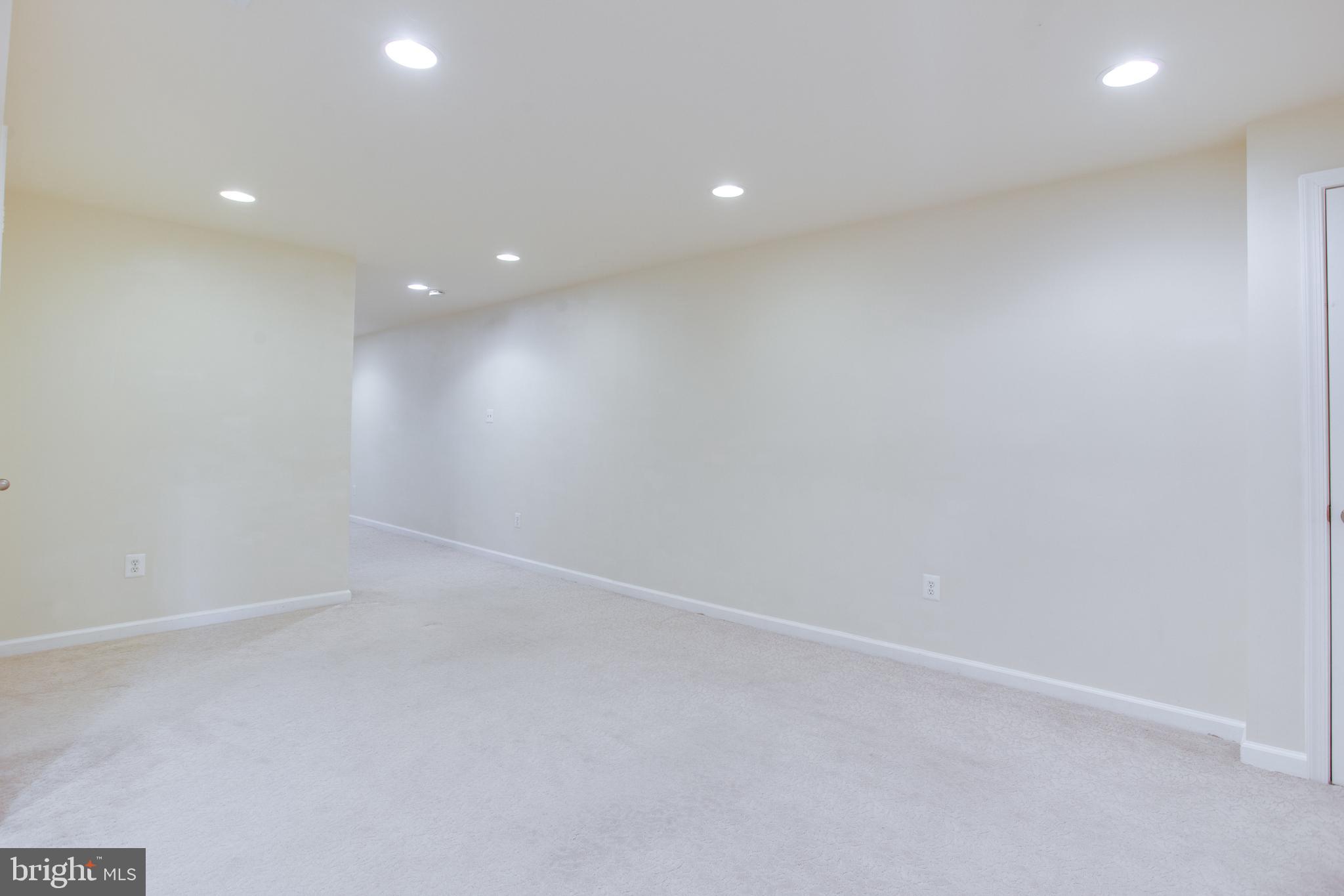 POTOMAC GROVE - Residential