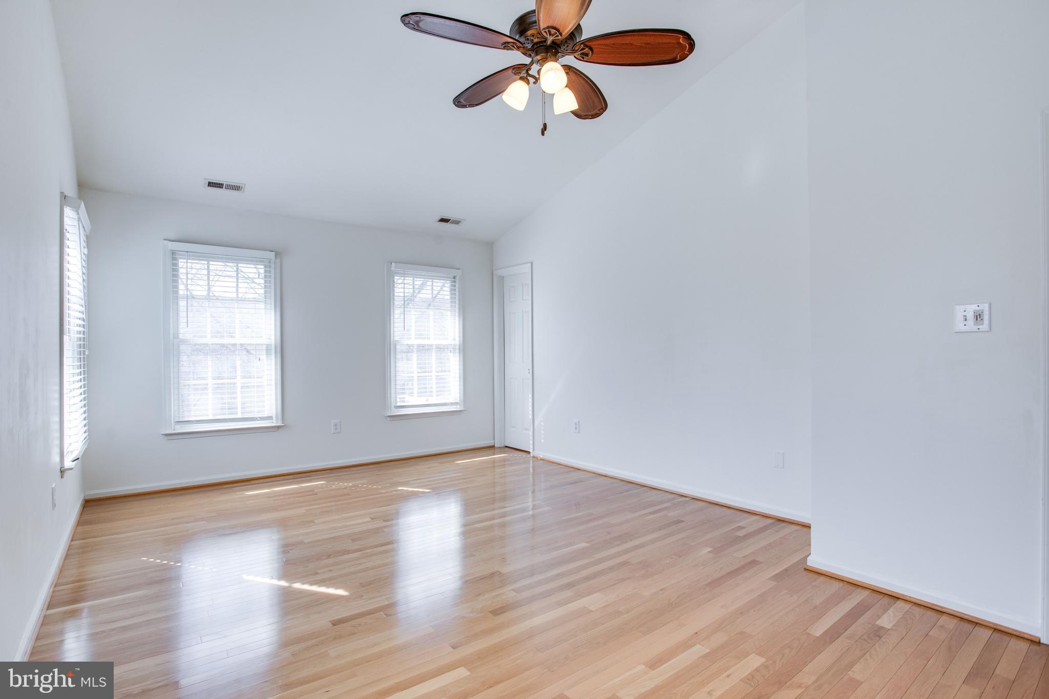 POTOMAC GROVE - Residential