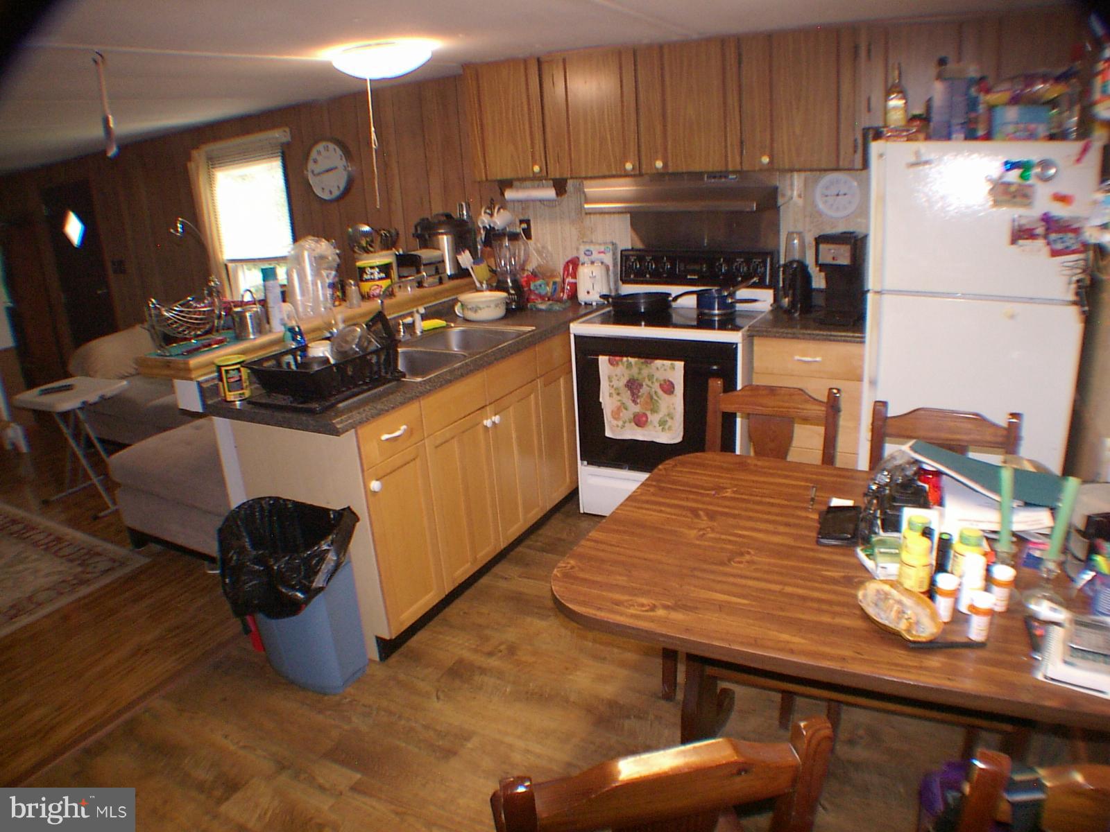 EARL HAINES - Residential