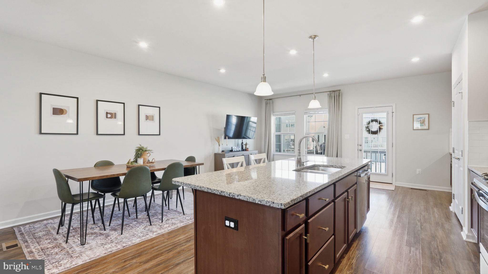 POTOMAC SHORES - Residential