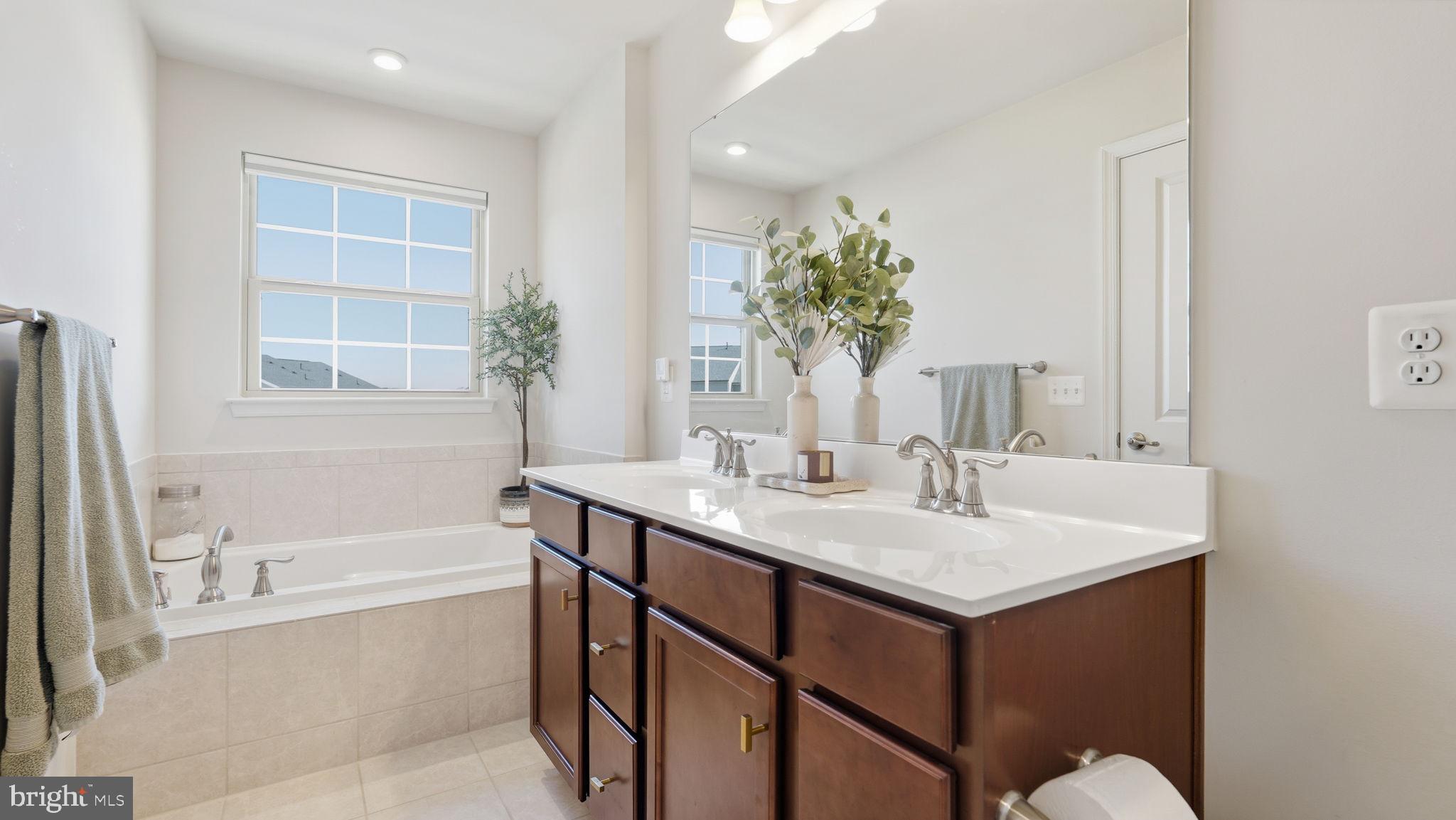 POTOMAC SHORES - Residential