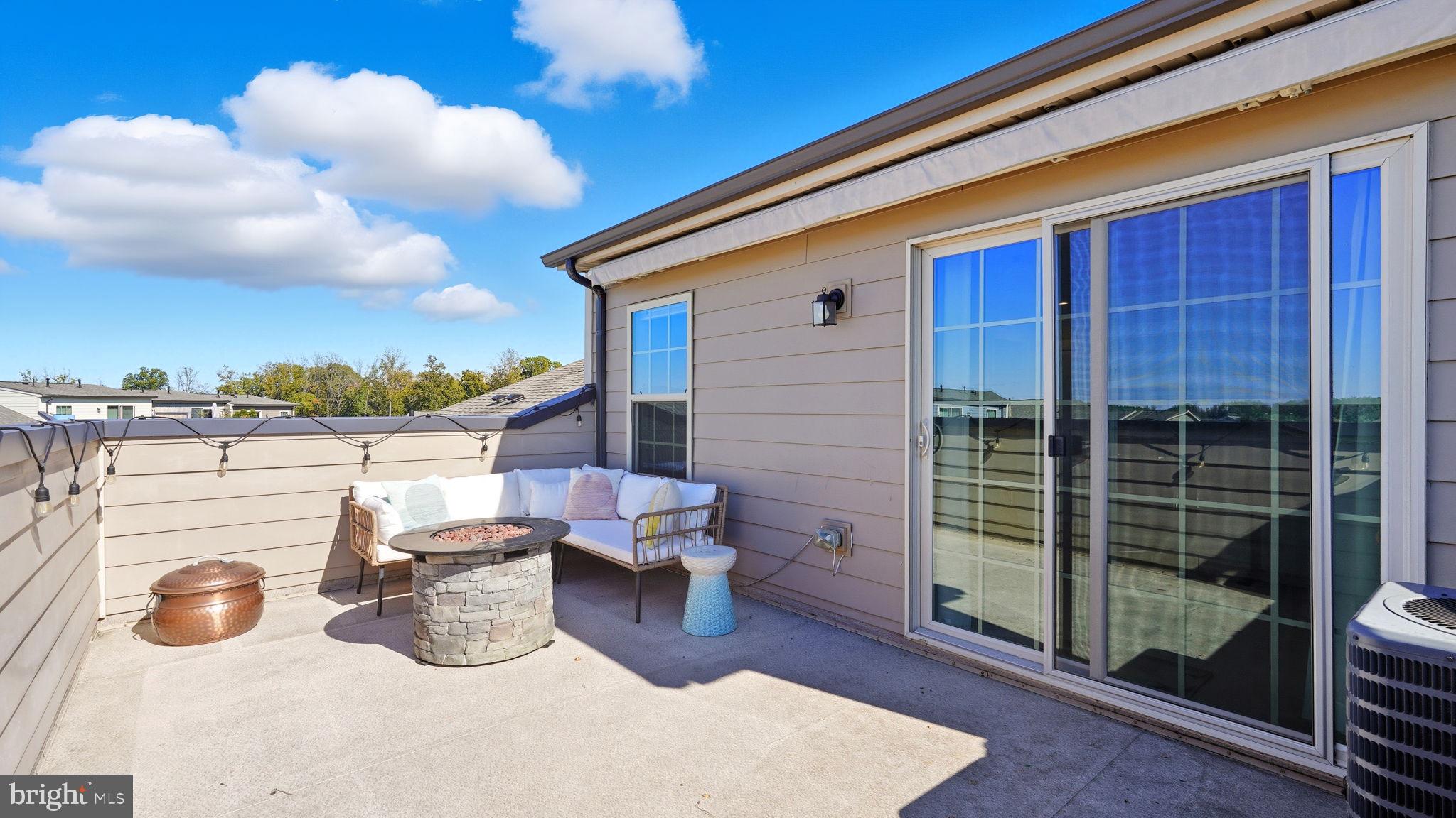 POTOMAC SHORES - Residential