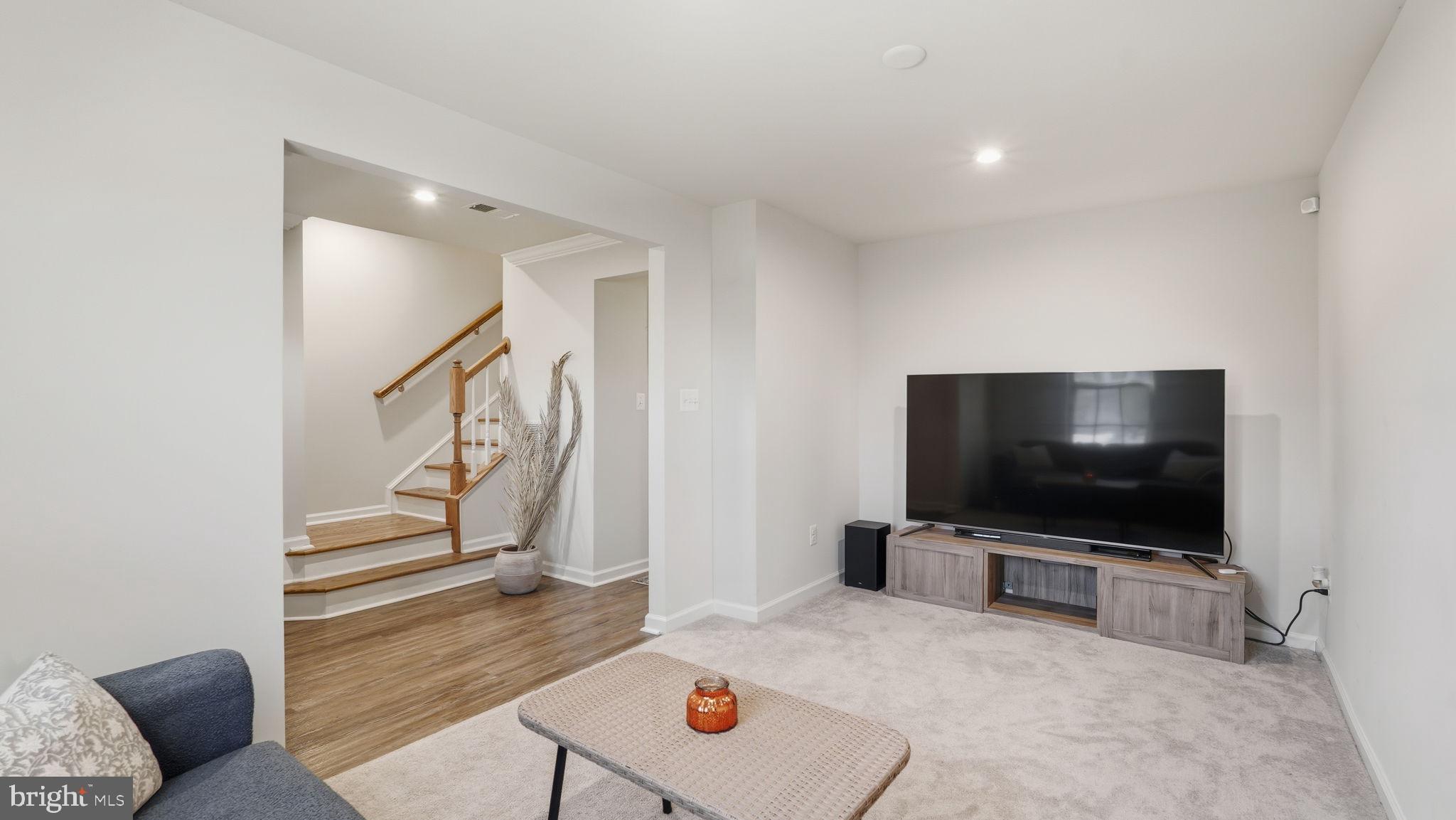 POTOMAC SHORES - Residential