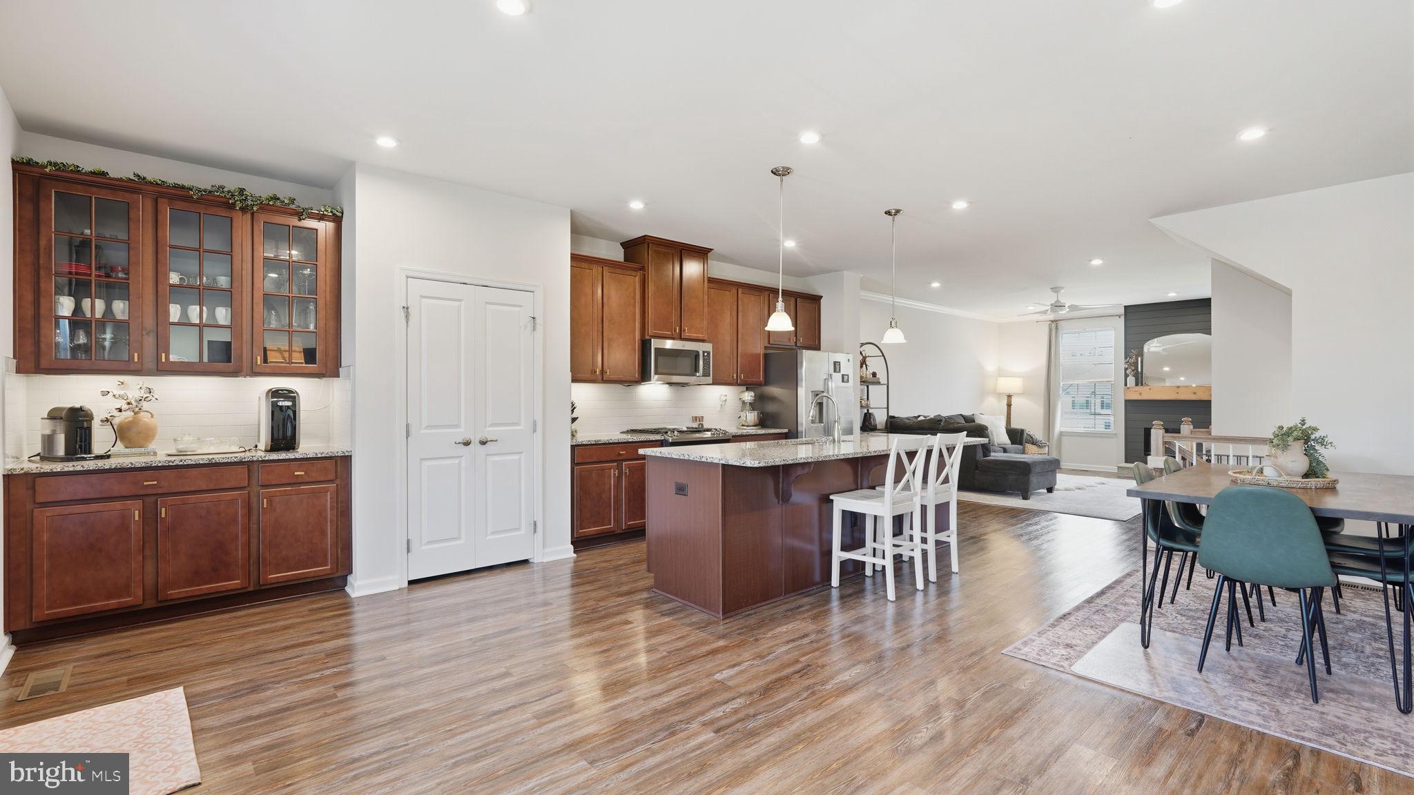 POTOMAC SHORES - Residential