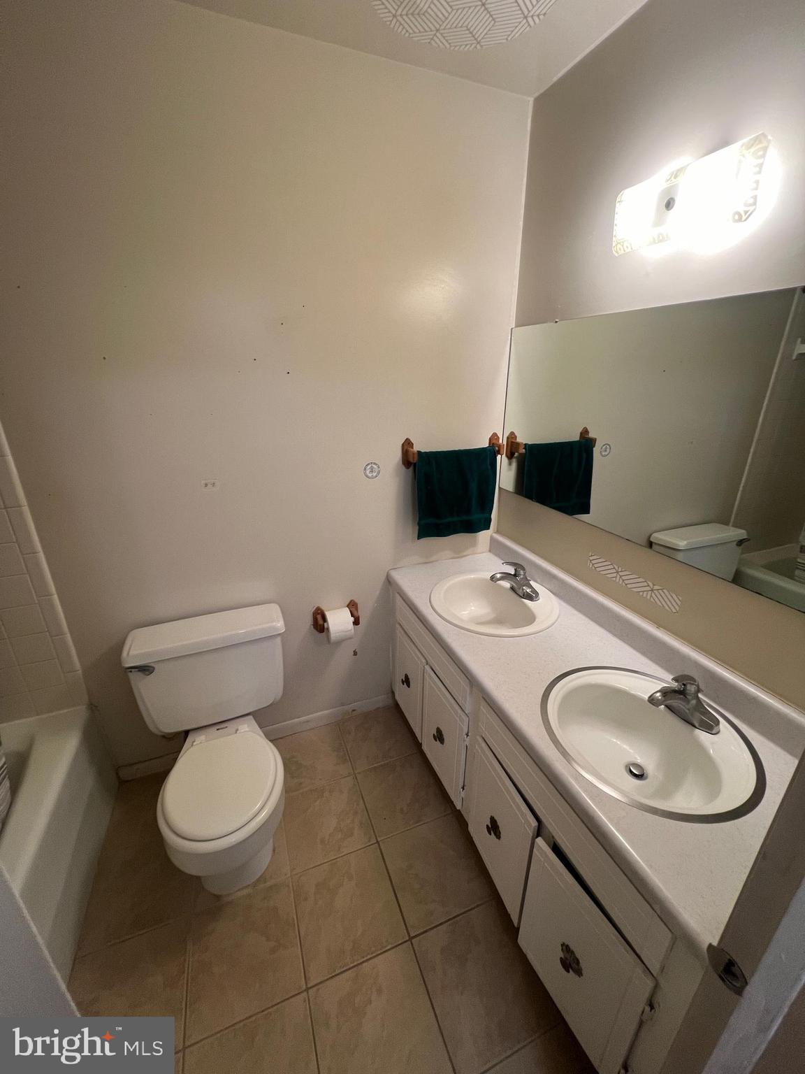 EDGEWOOD - Residential