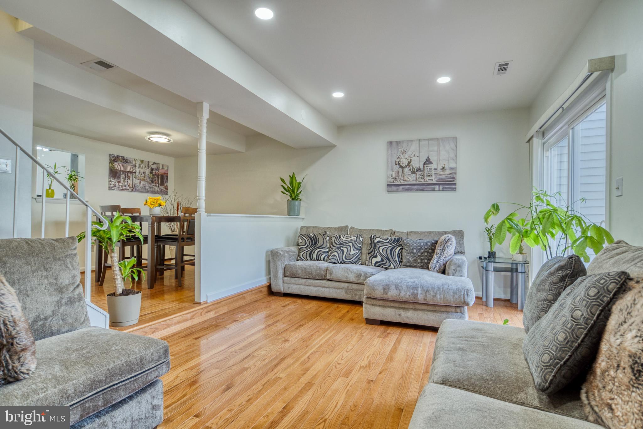 DALE CITY - Residential