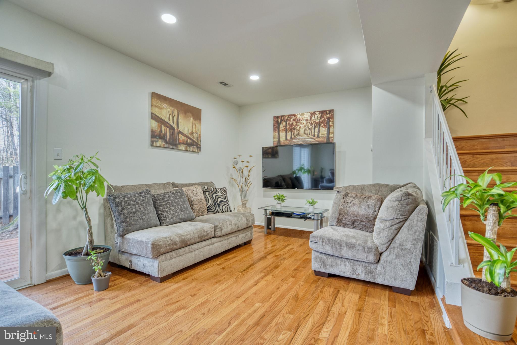 DALE CITY - Residential