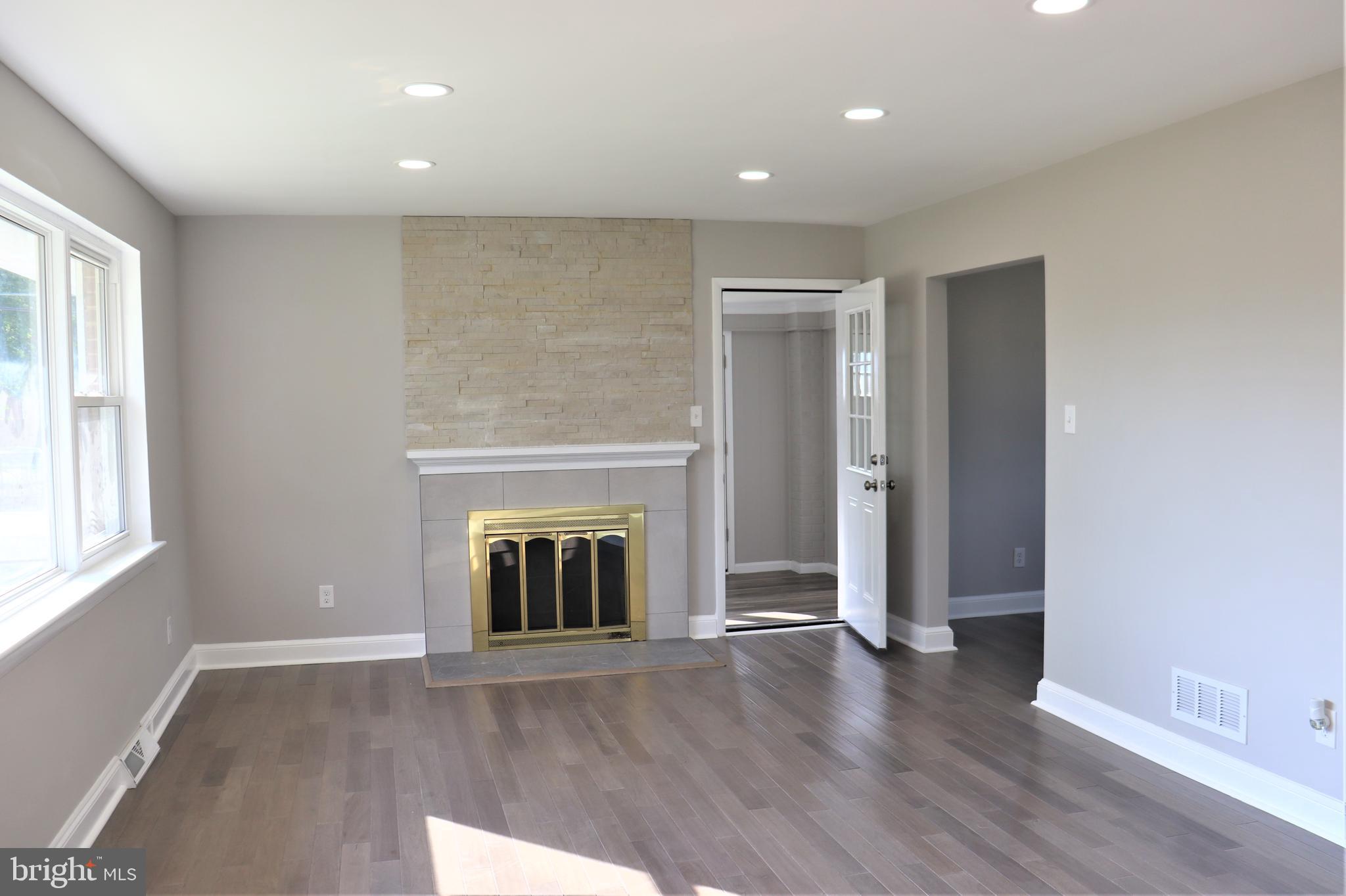 NORTH FORESTVILLE - Residential