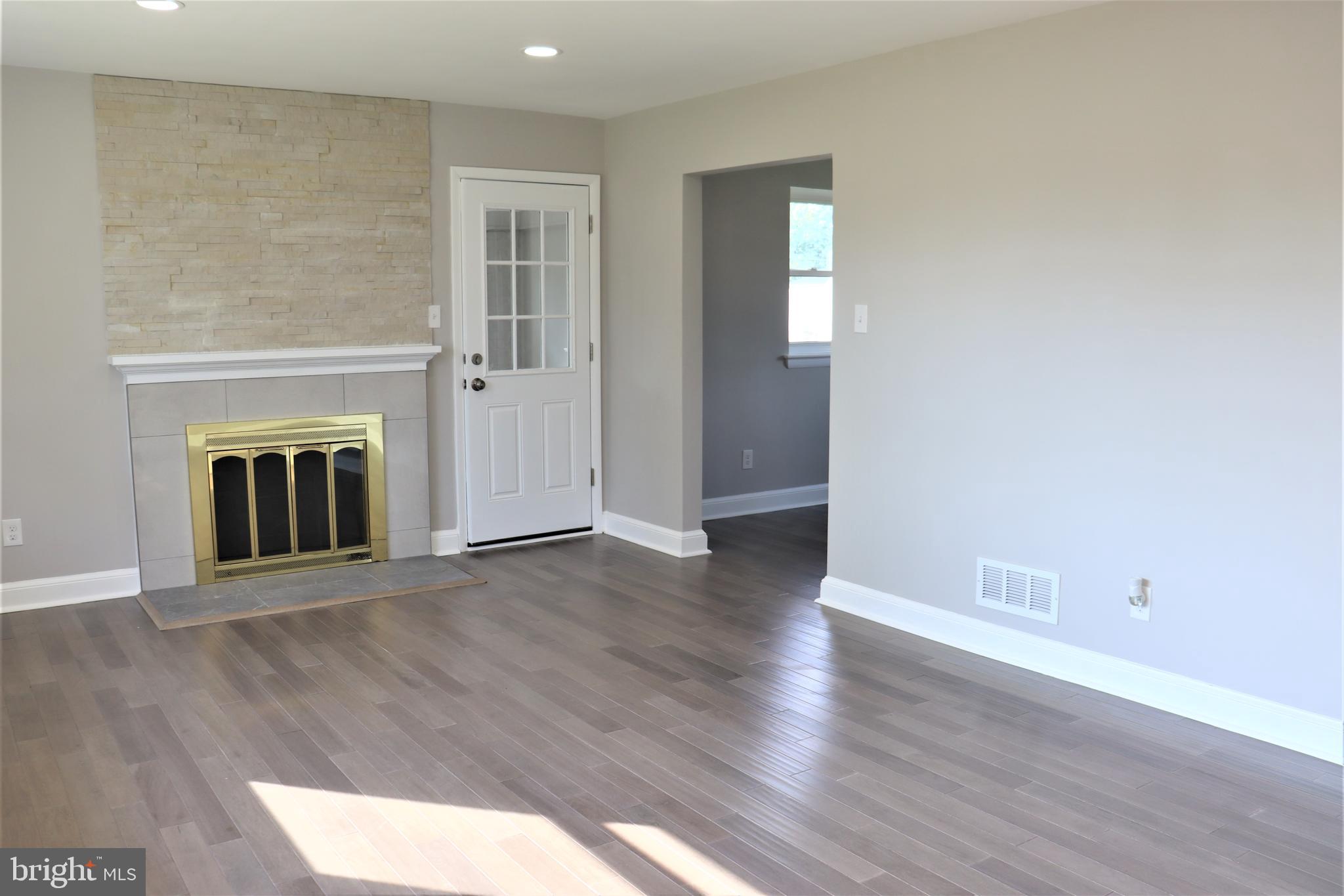 NORTH FORESTVILLE - Residential