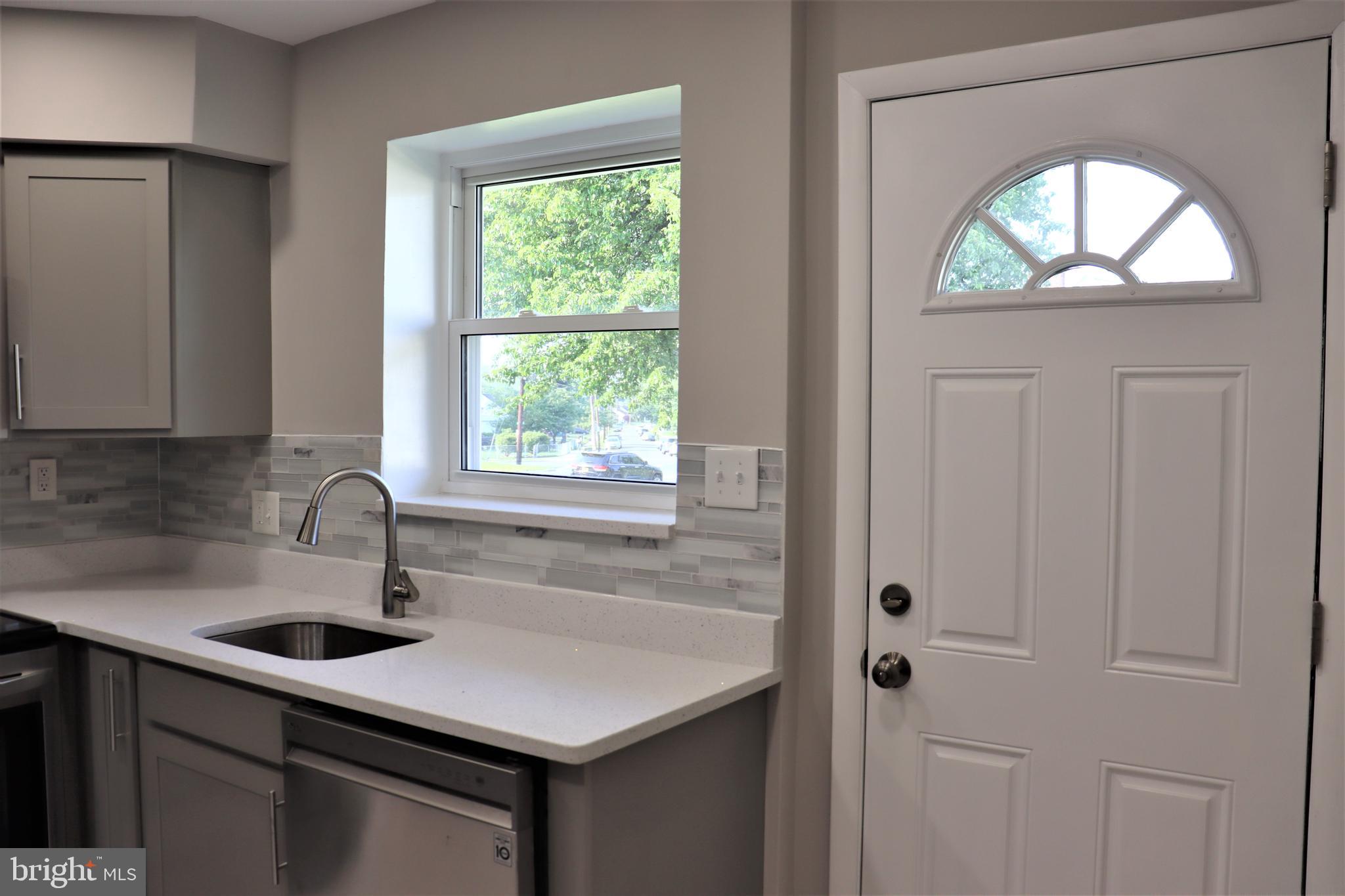 NORTH FORESTVILLE - Residential