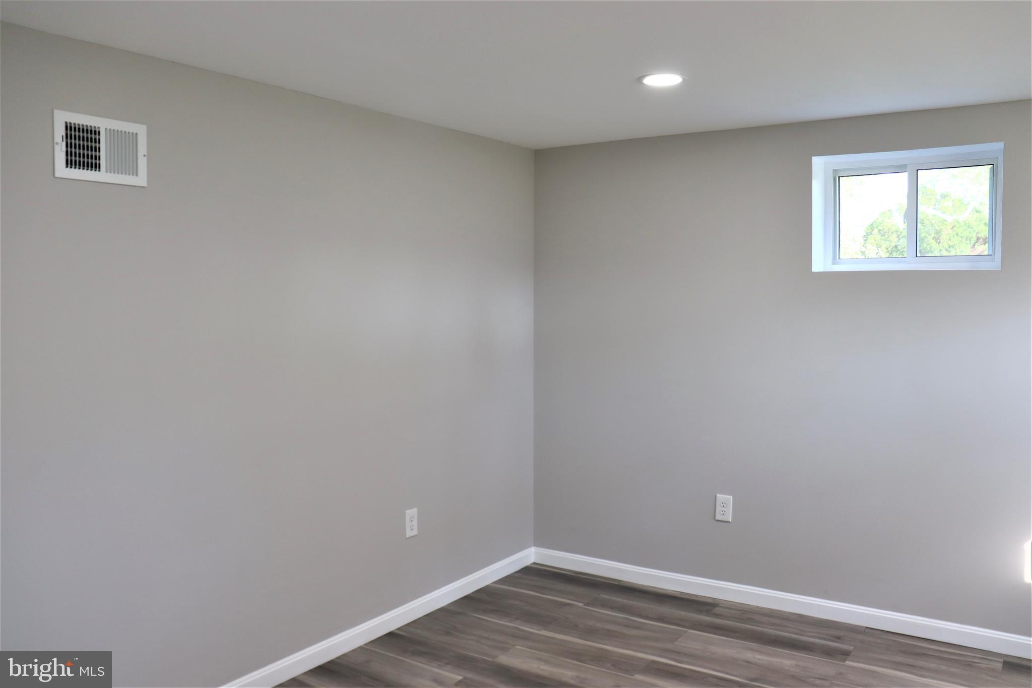 NORTH FORESTVILLE - Residential