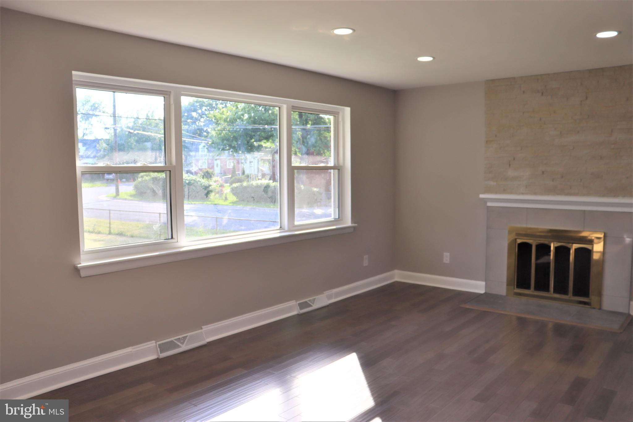 NORTH FORESTVILLE - Residential