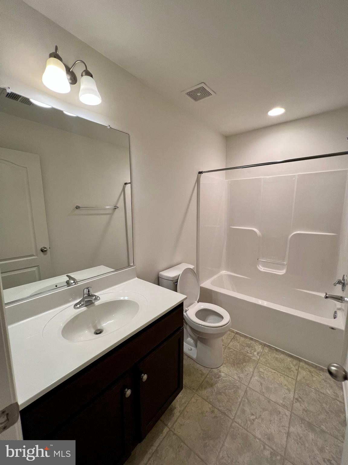 STONEBROOK VILLAGE - Residential Lease