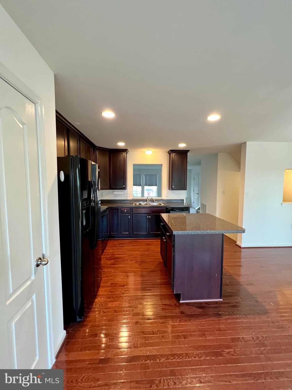 STONEBROOK VILLAGE - Residential Lease