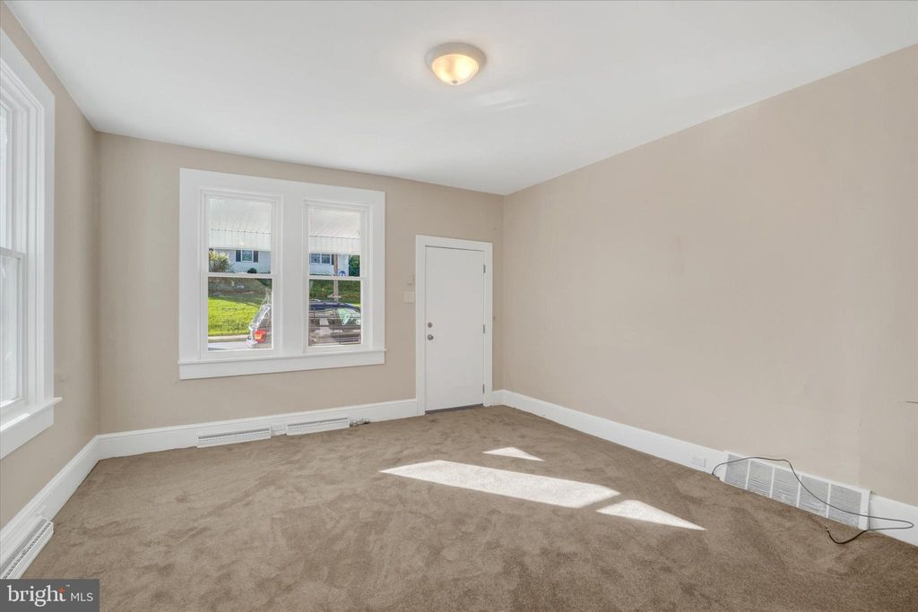 Photo of 124 Main St, WINDSOR, PA 17366 (MLS # PAYK2091980)