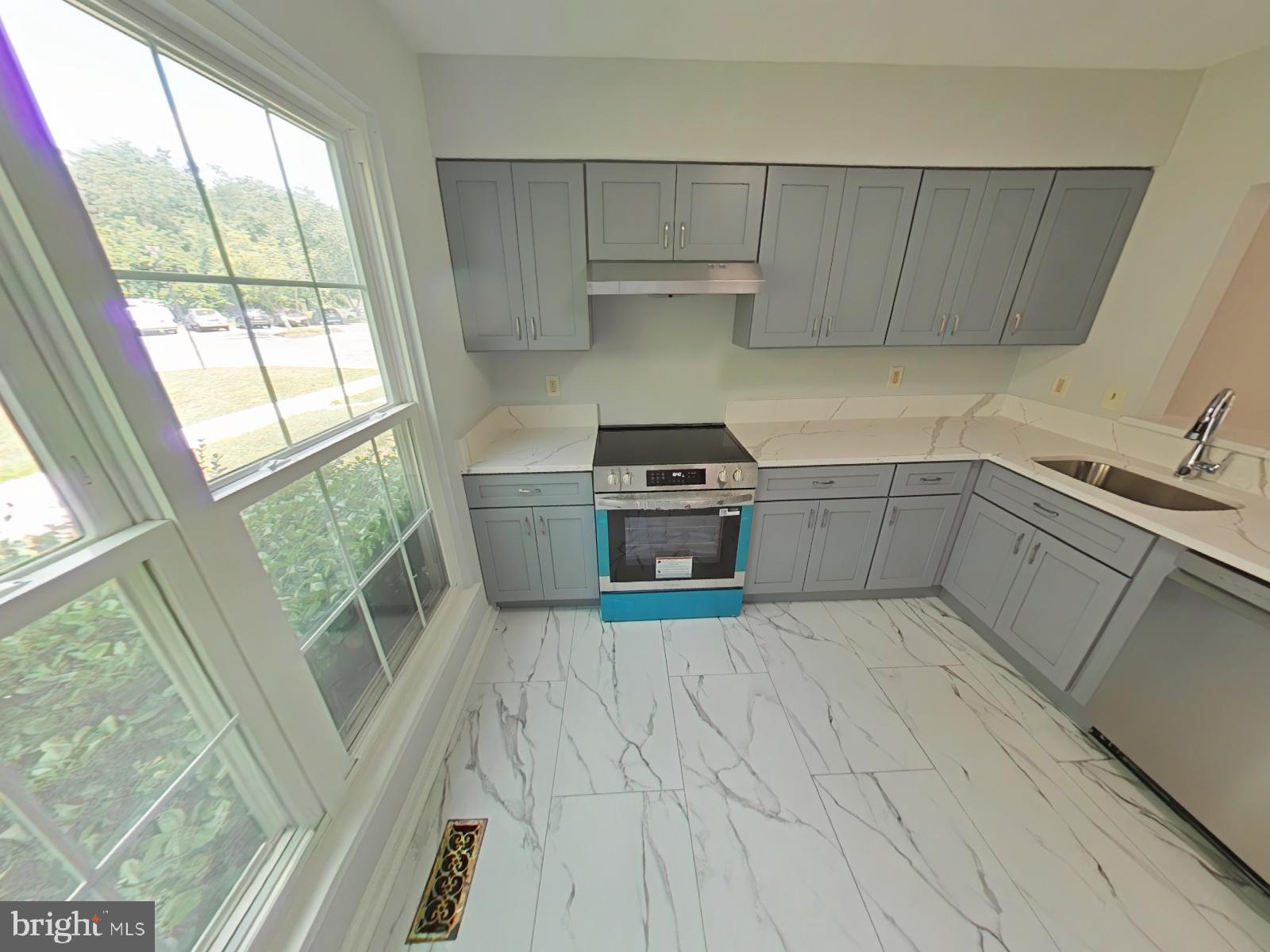 7205 MORRISON DRIVE