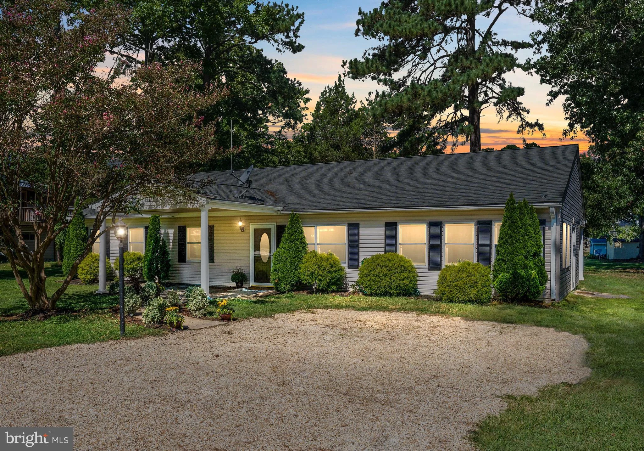 58 North Cedar Ln, Colonial Beach, VA 22443