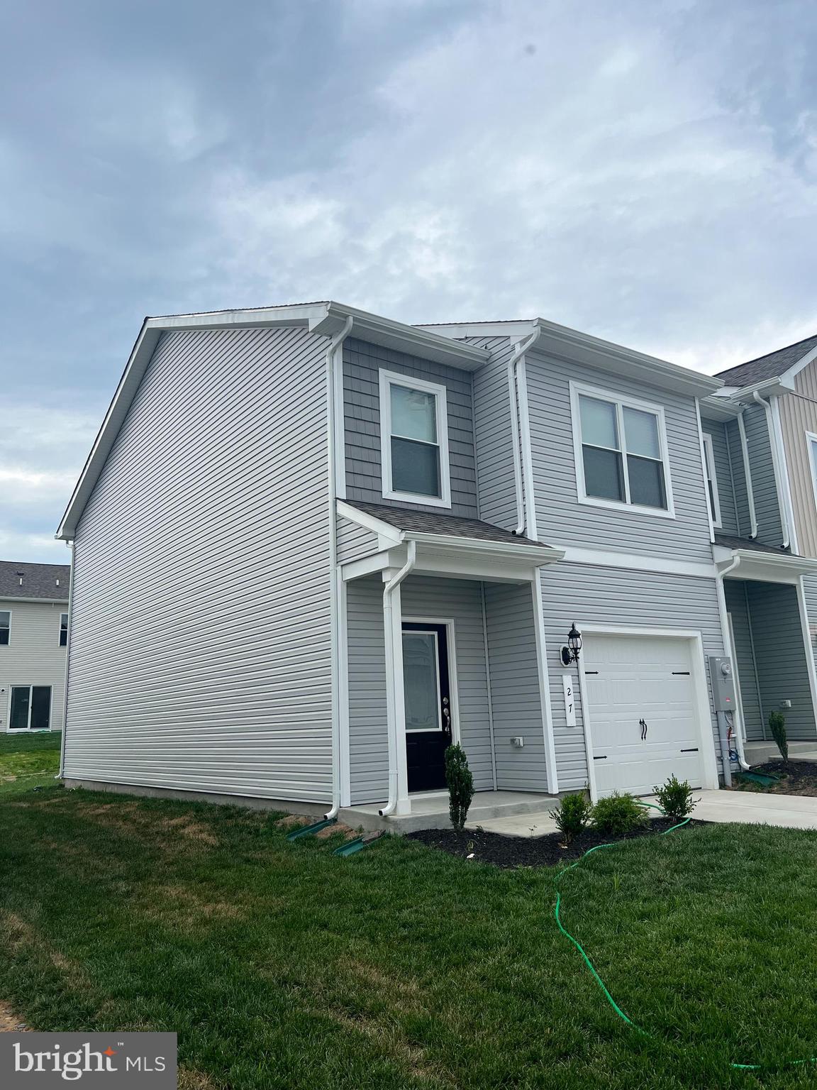 HOMEPLACE AT RIVERSIDE - Residential Lease