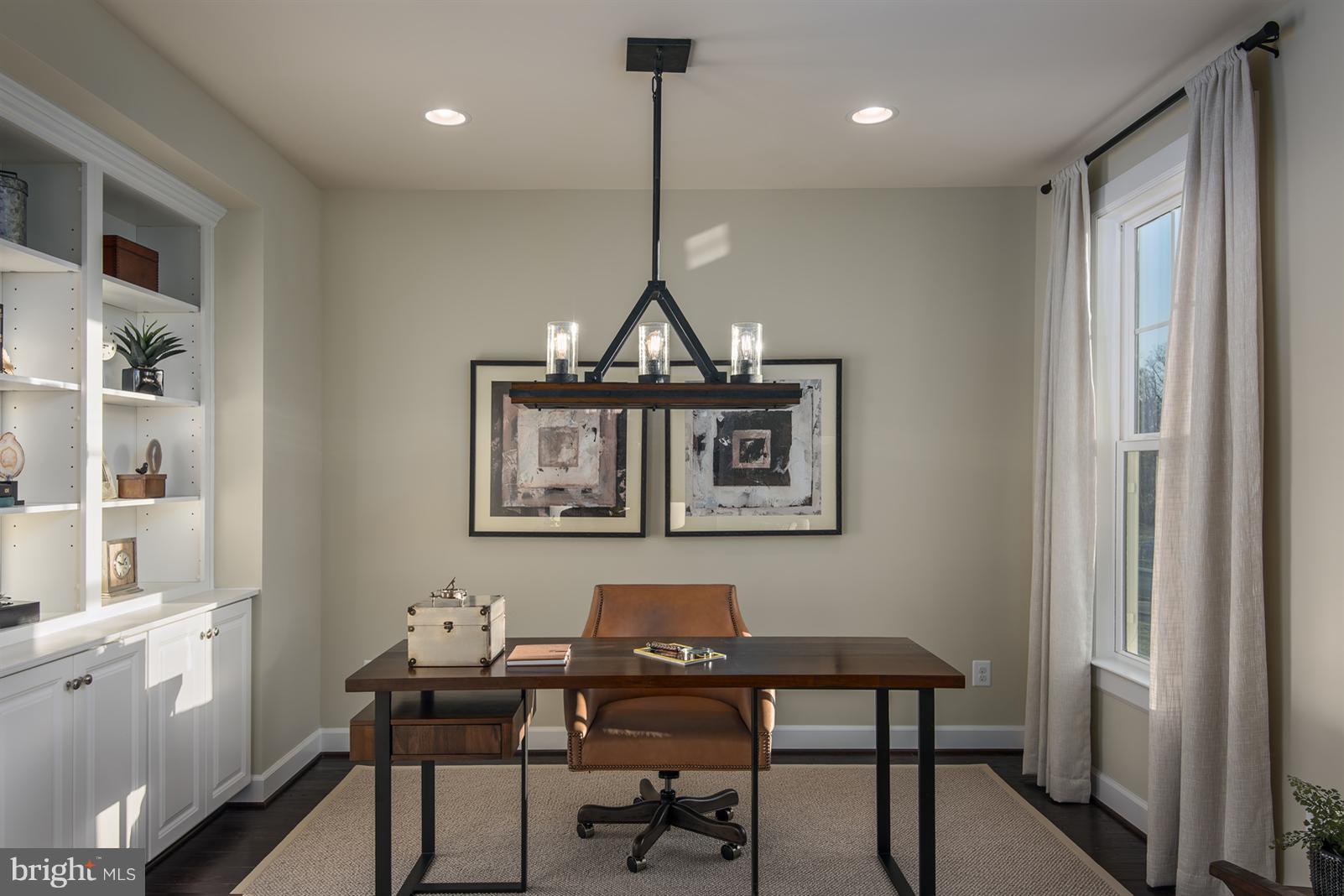 LAYTONSVILLE PRESERVE - Residential