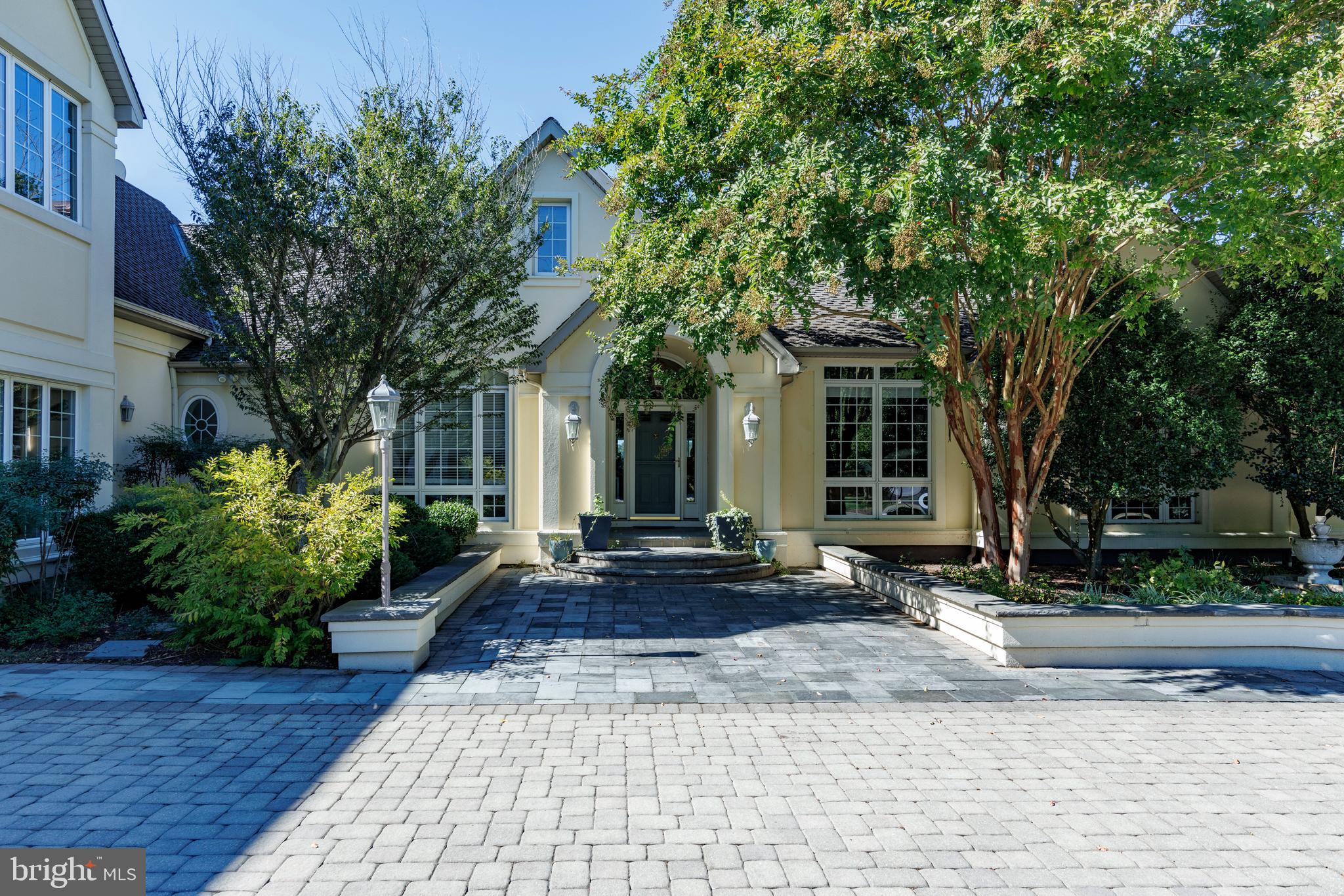 EASTON - Residential