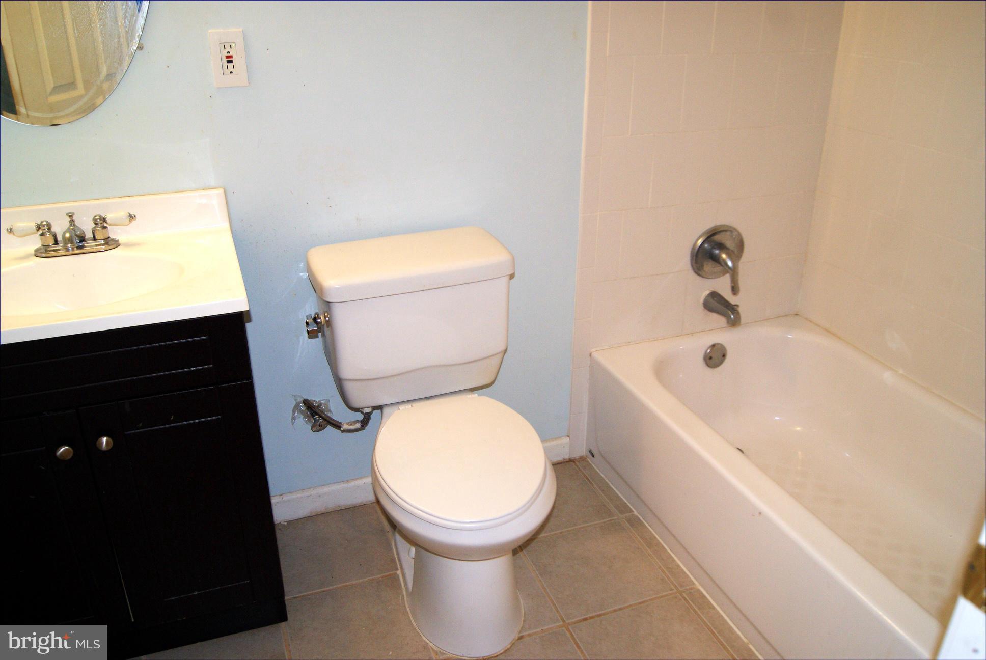 COLES RUN/PARKWAY WEST - Residential Lease