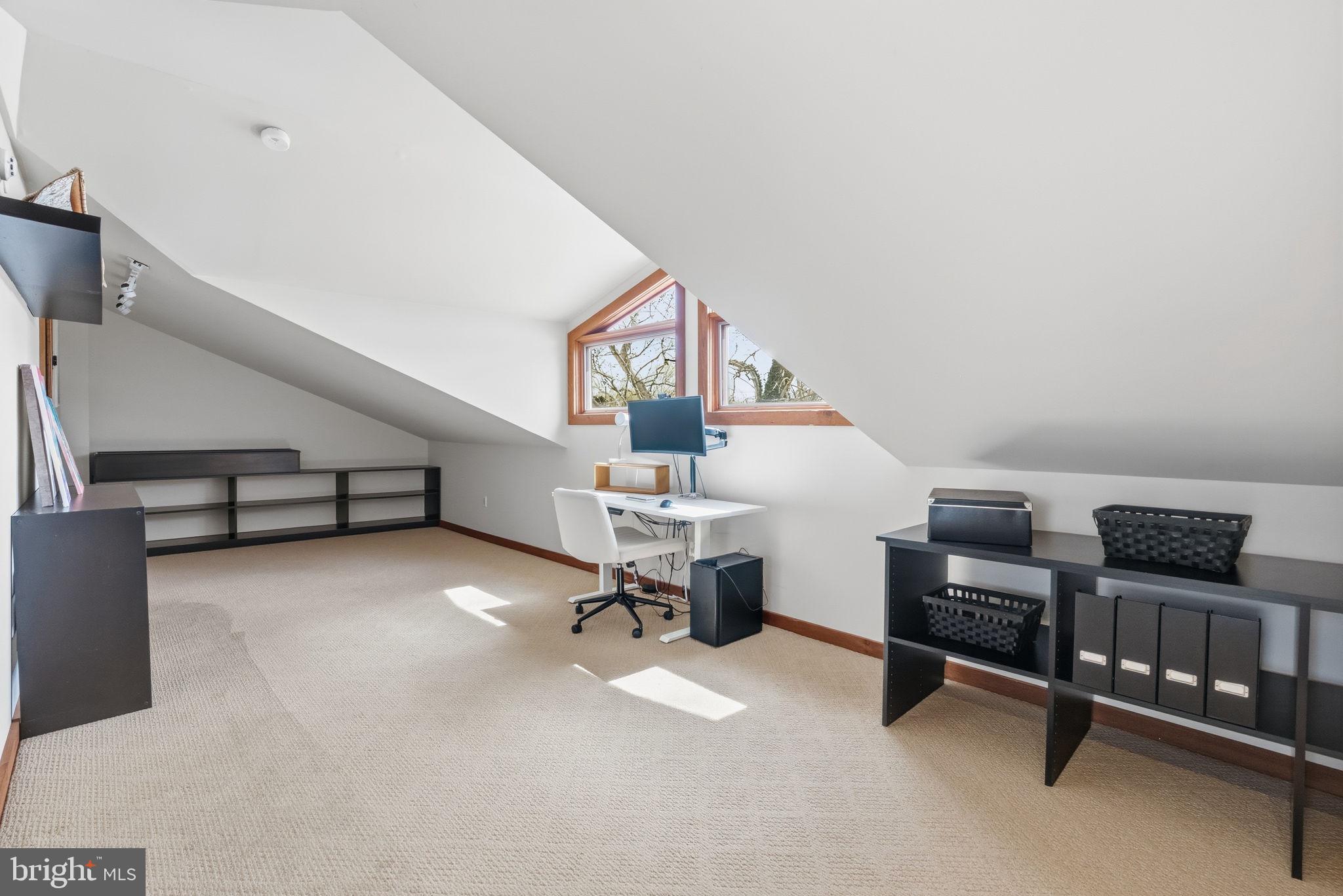 PORT INDIAN - Residential