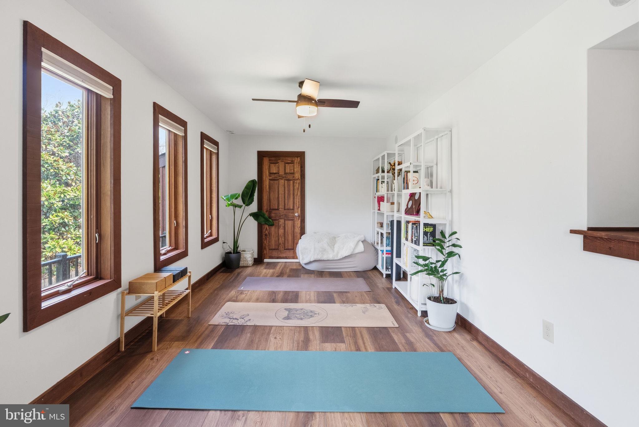 PORT INDIAN - Residential