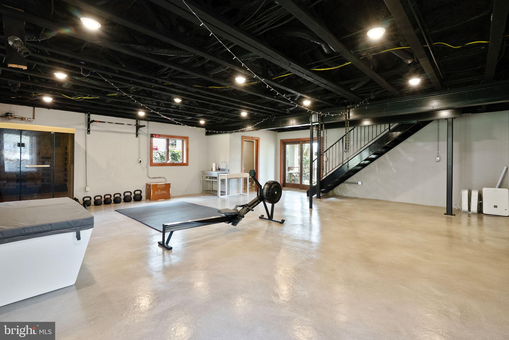 PORT INDIAN - Residential