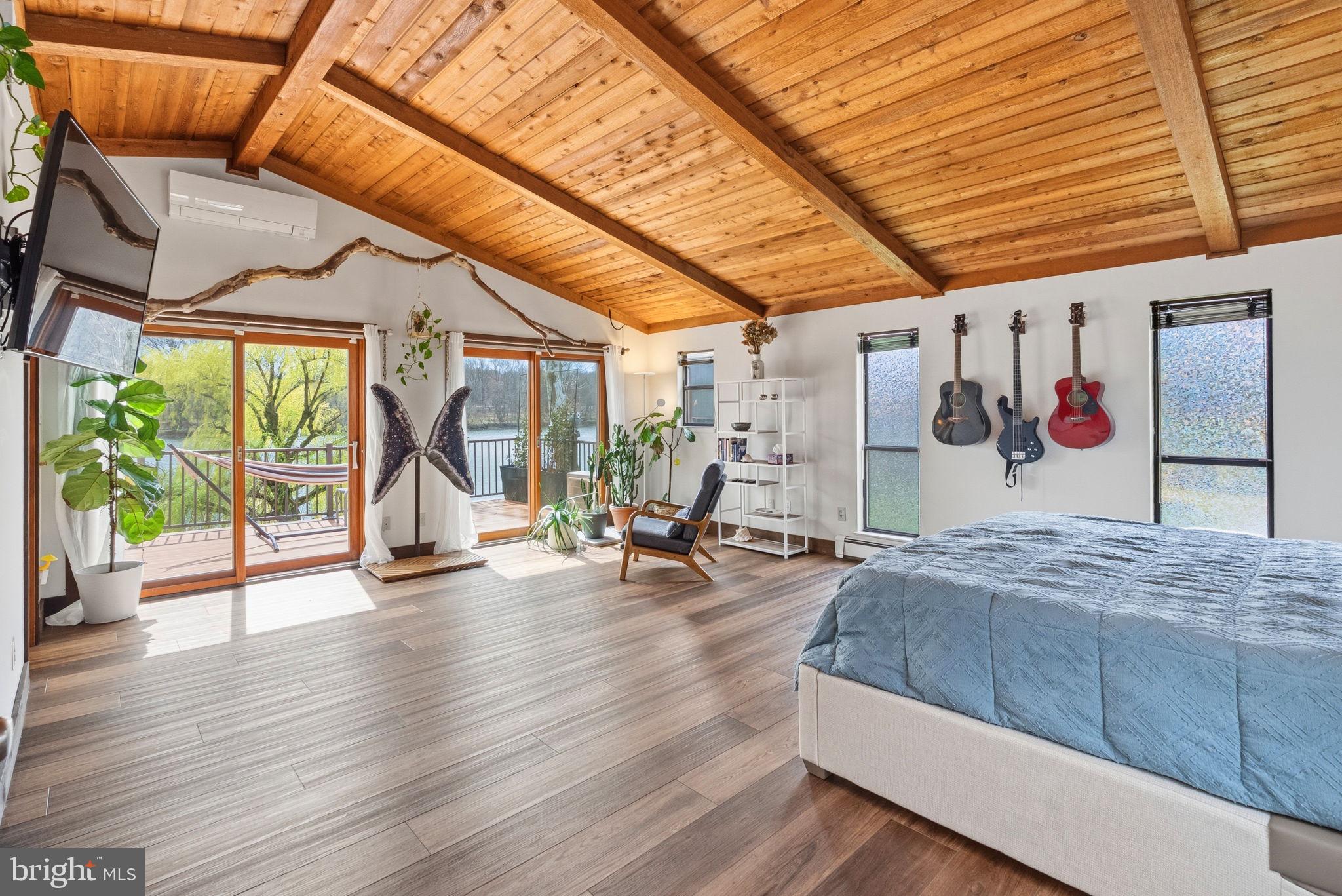 PORT INDIAN - Residential