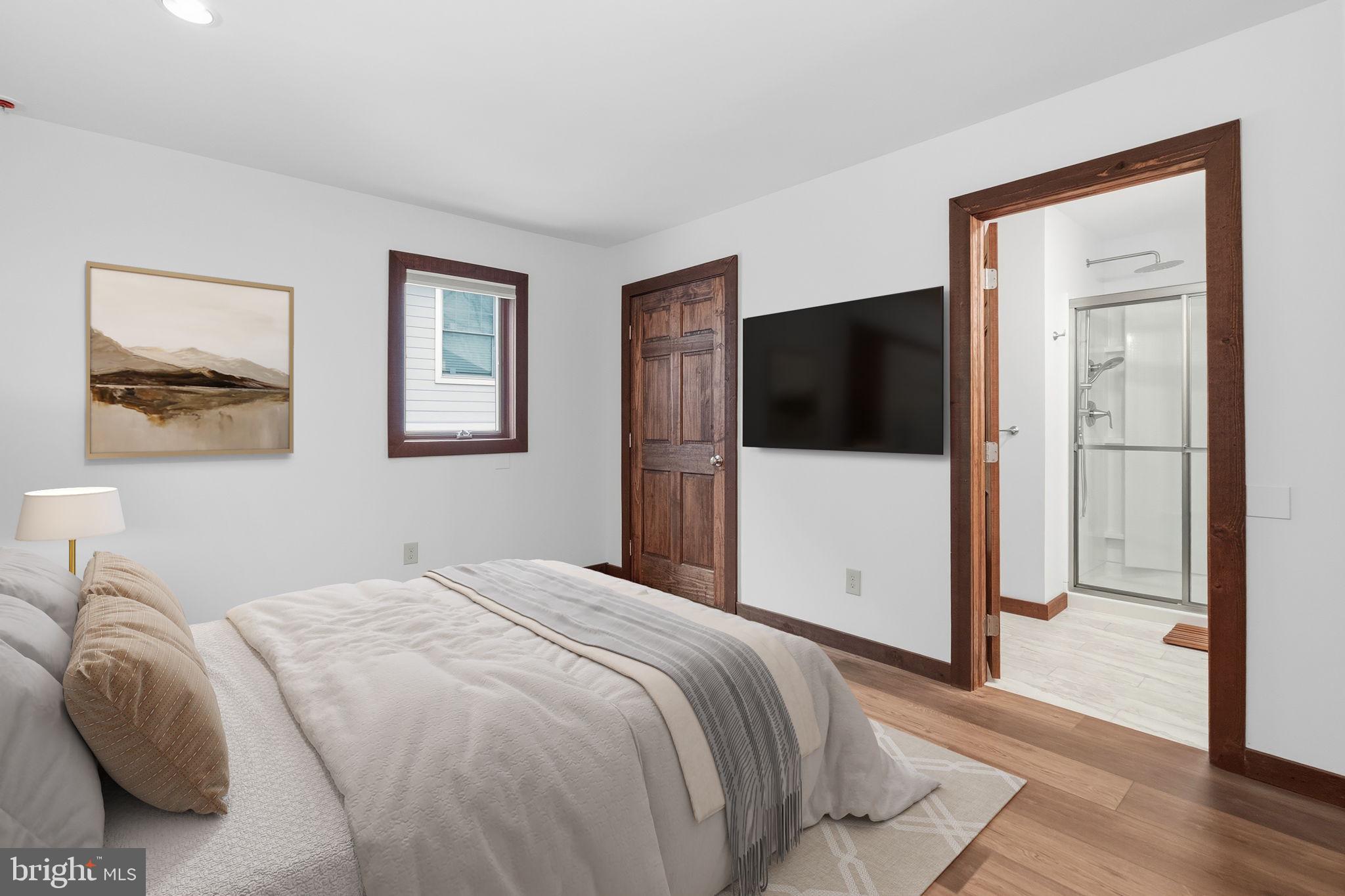 PORT INDIAN - Residential