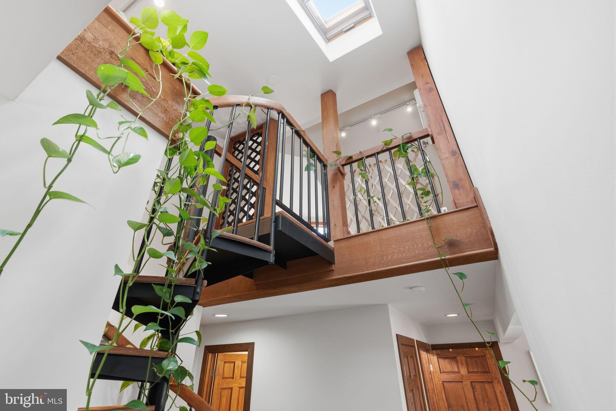 PORT INDIAN - Residential