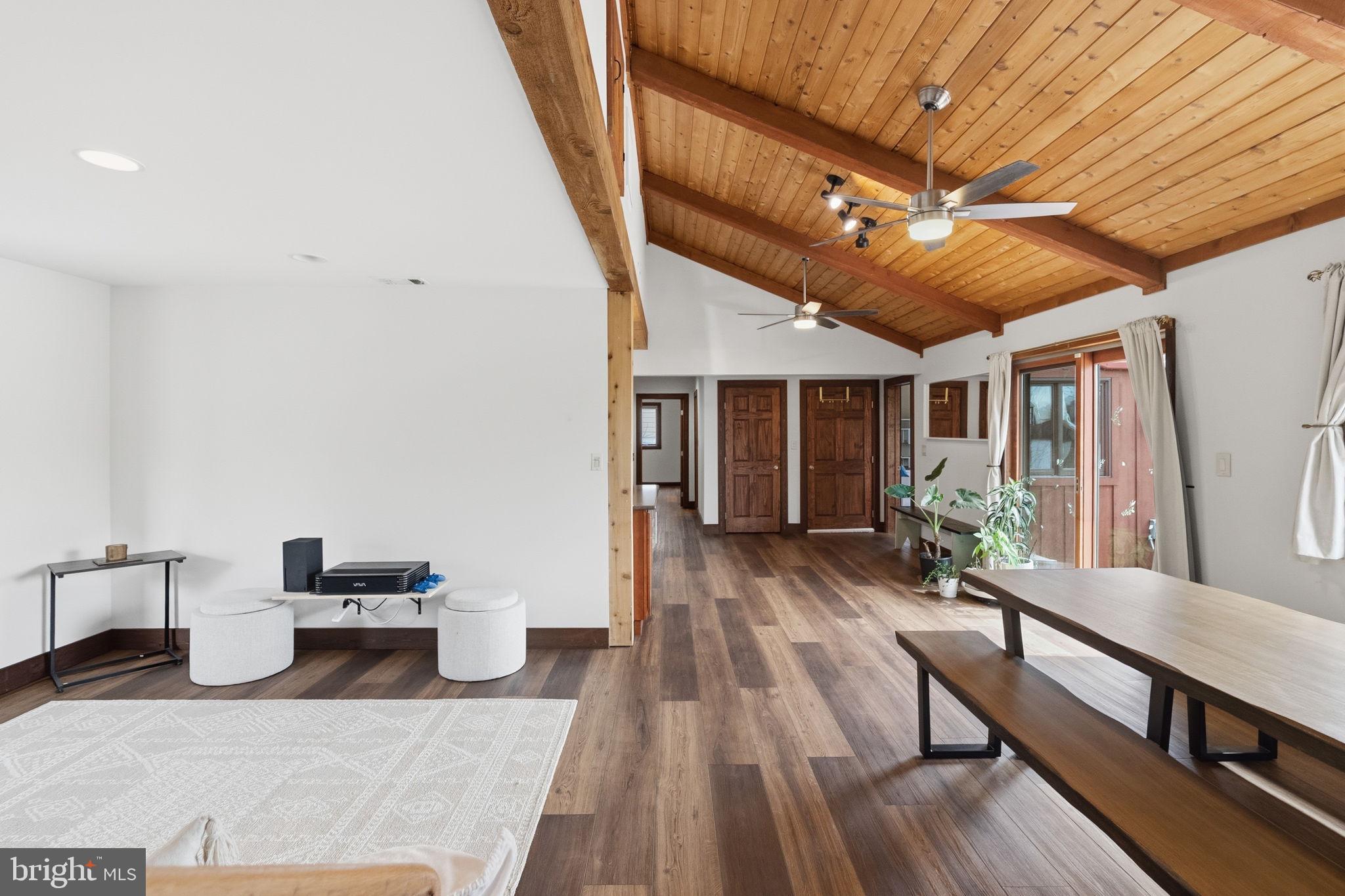 PORT INDIAN - Residential