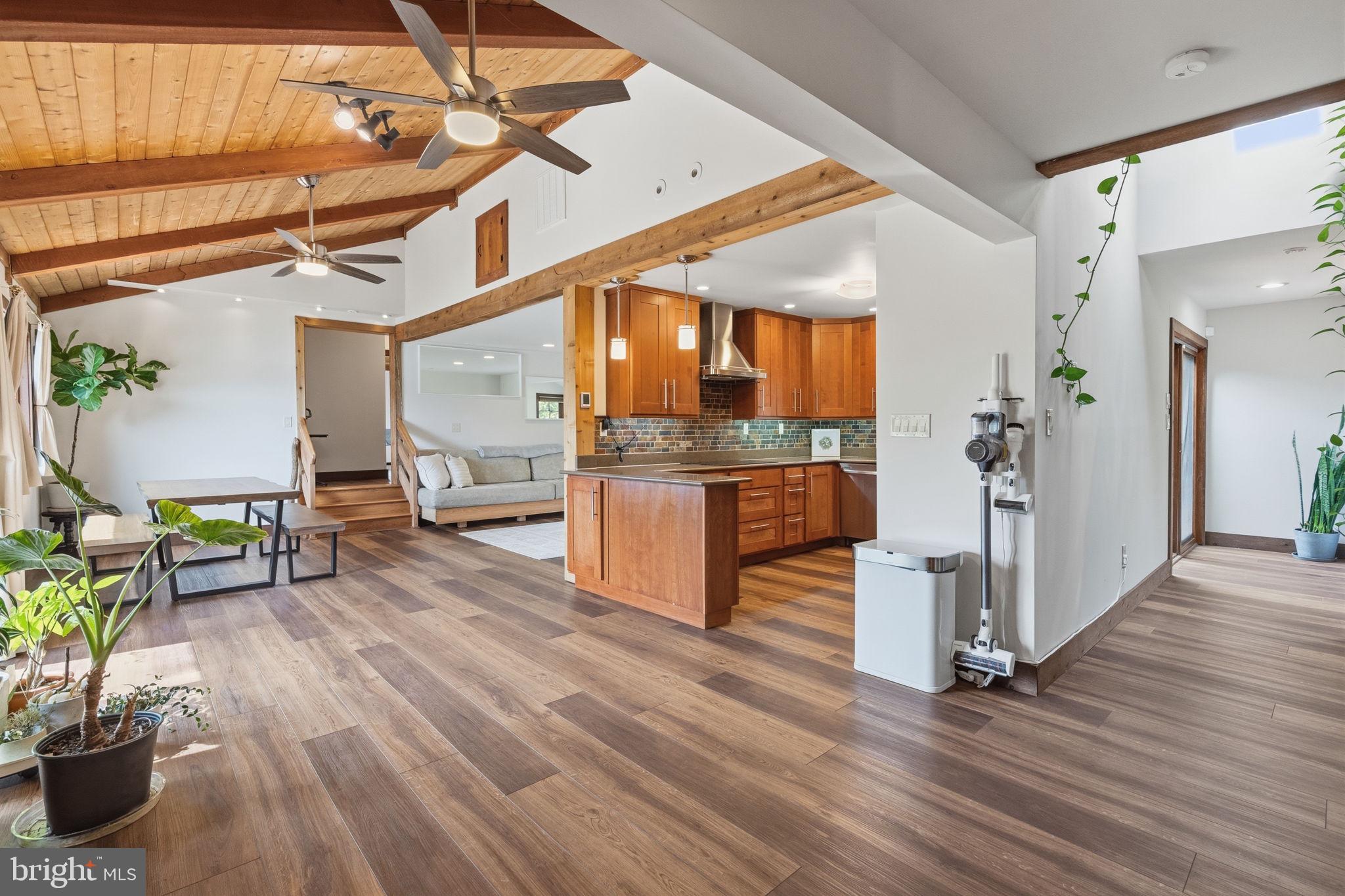 PORT INDIAN - Residential