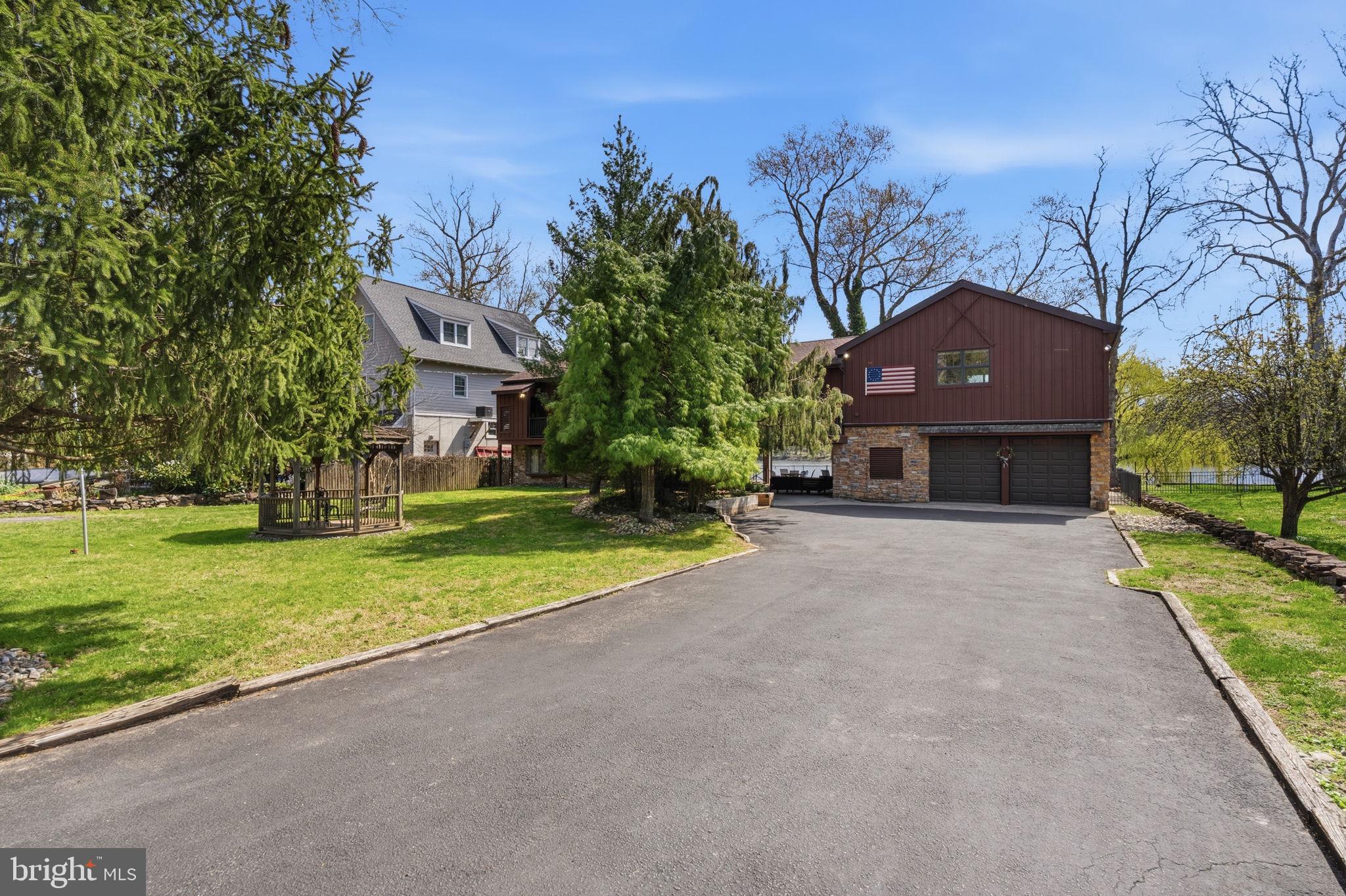 PORT INDIAN - Residential