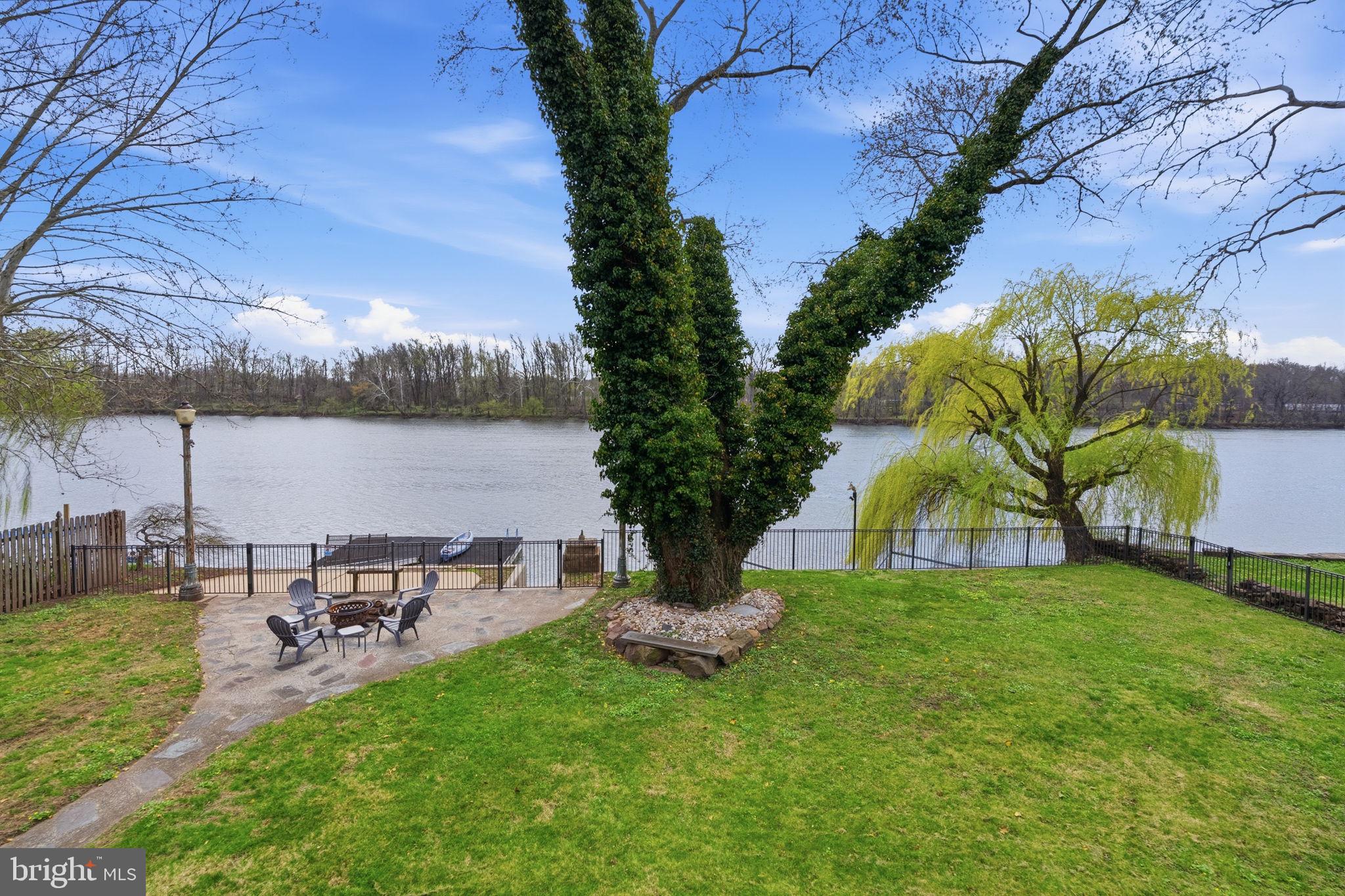 PORT INDIAN - Residential