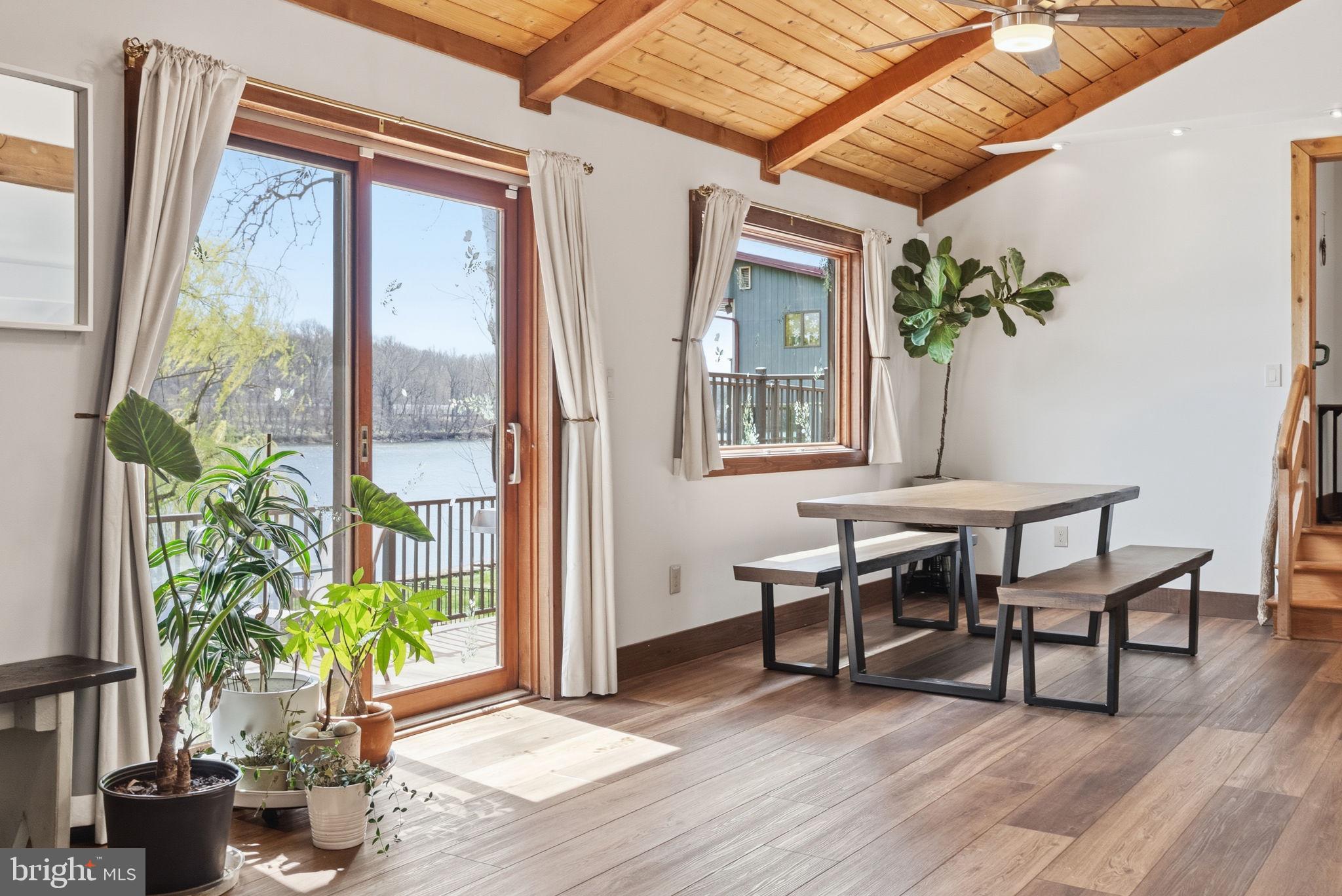 PORT INDIAN - Residential