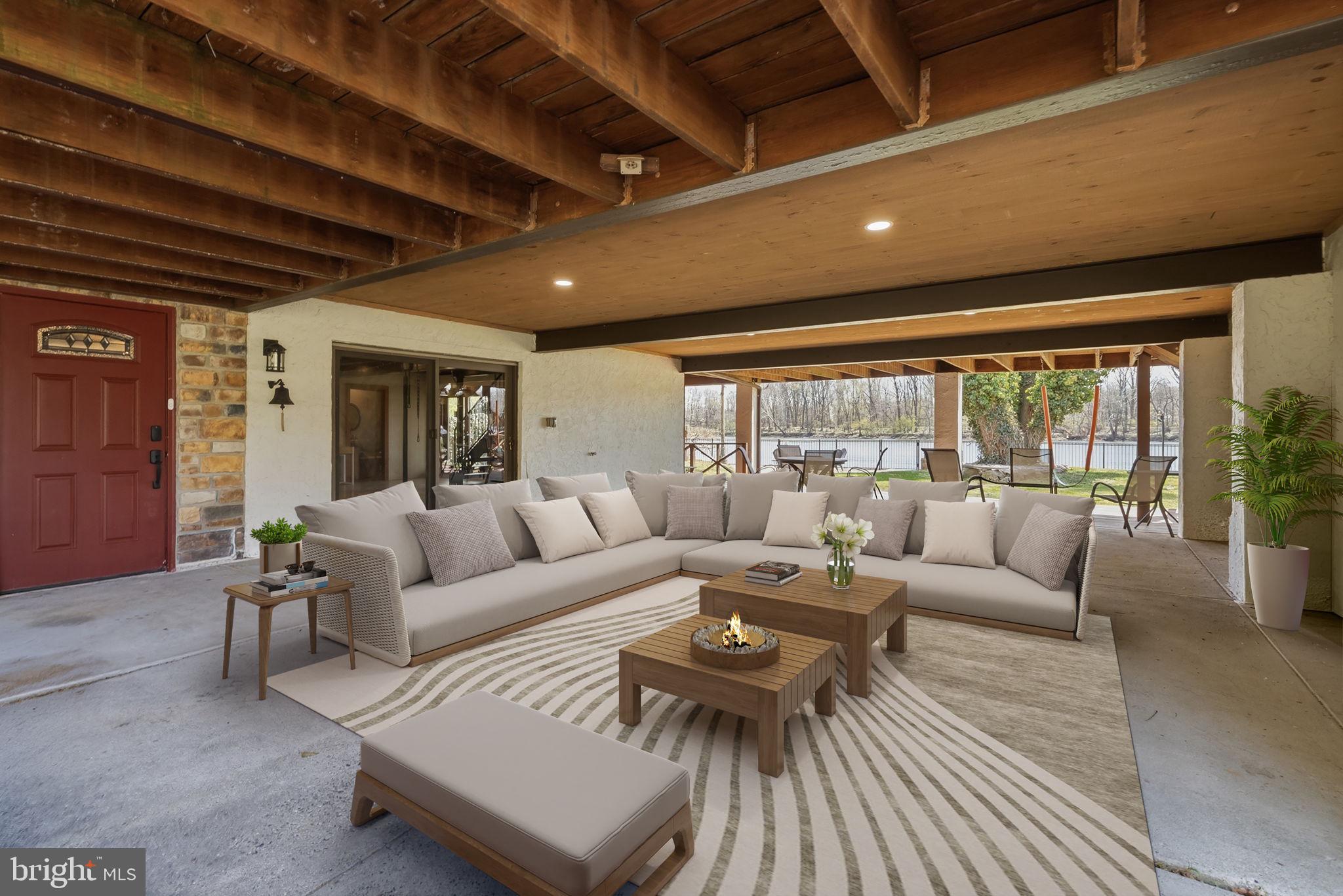 PORT INDIAN - Residential