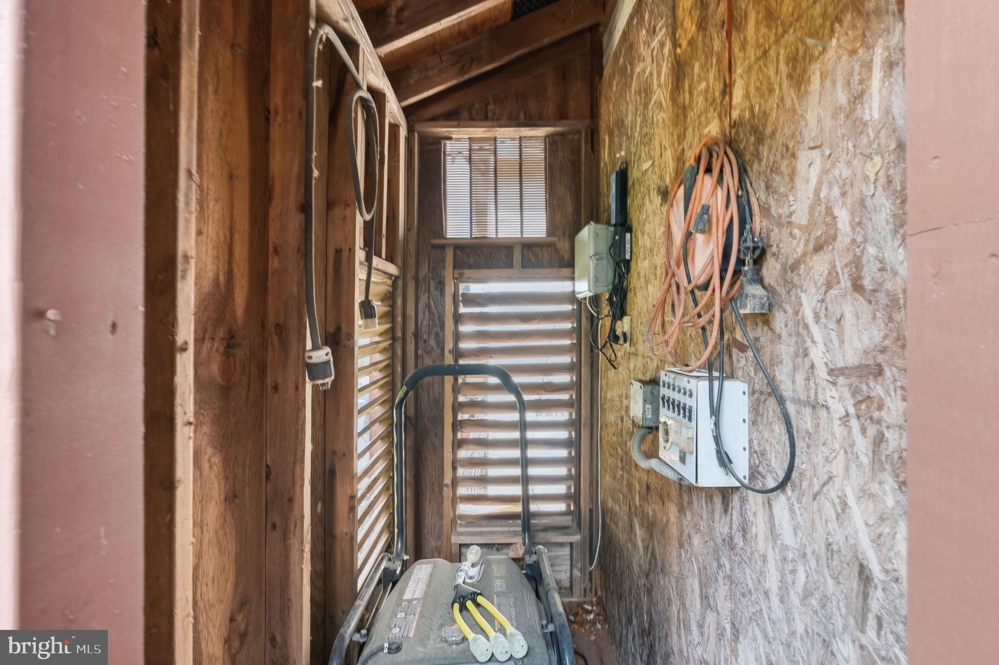 PORT INDIAN - Residential