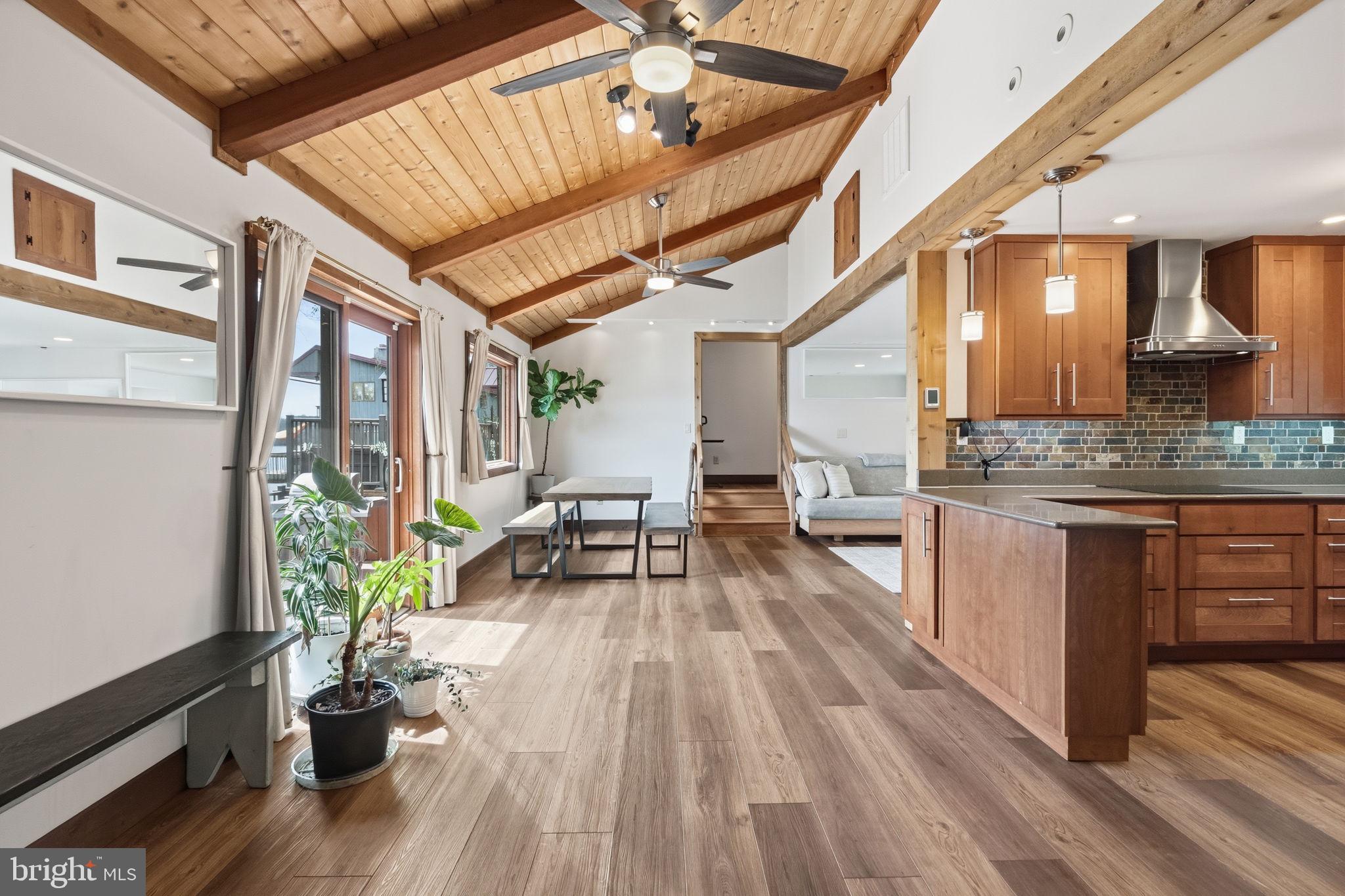 PORT INDIAN - Residential