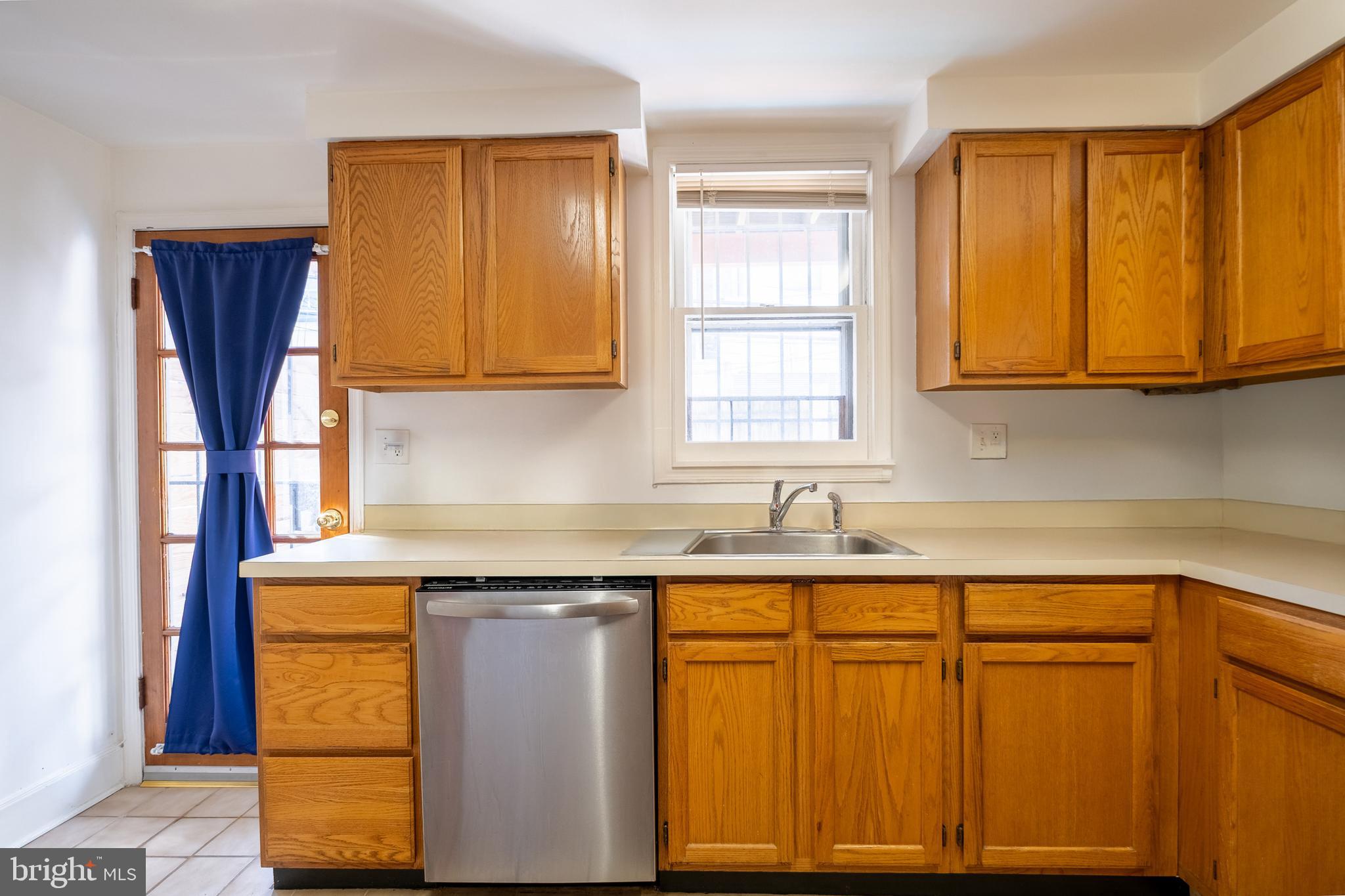 GRADUATE HOSPITAL - Residential