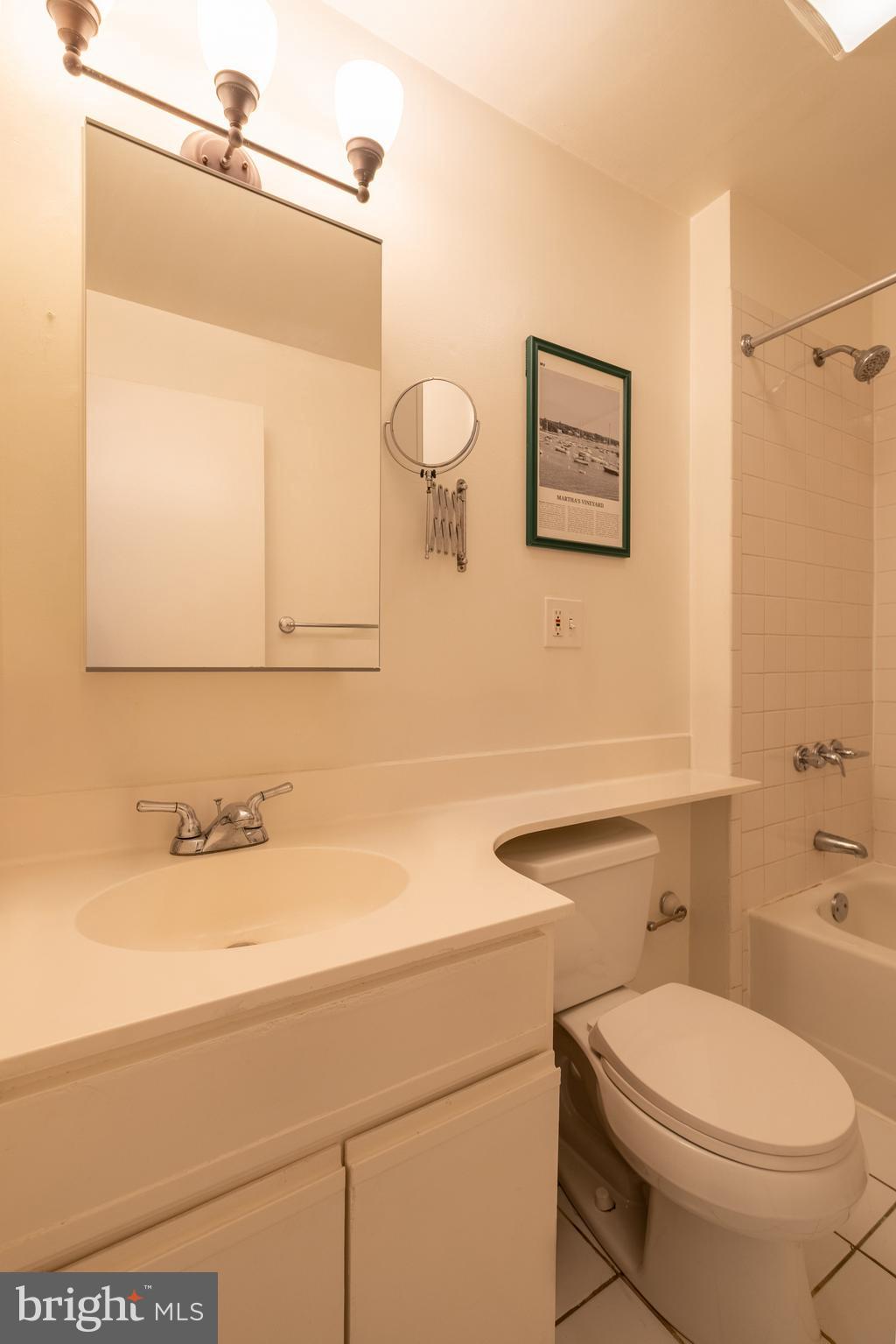 GRADUATE HOSPITAL - Residential