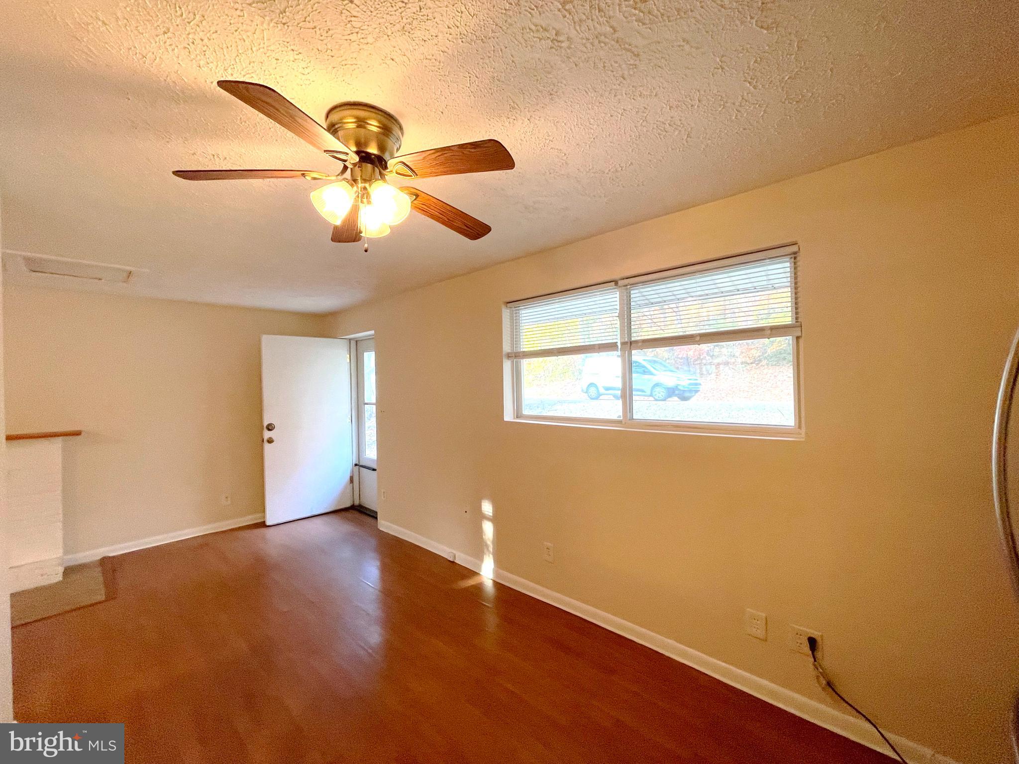 CHESAPEAKE RANCH ESTATES - Residential Lease