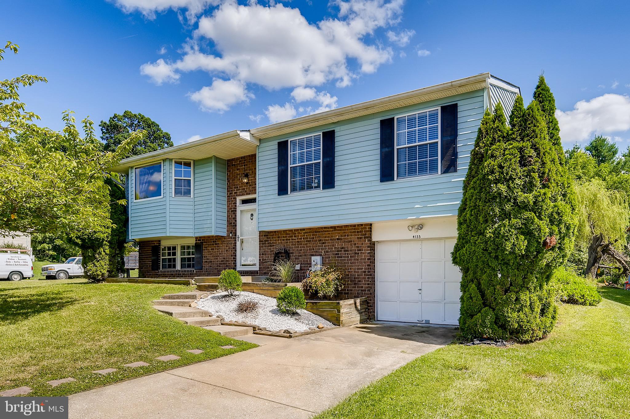 OLDE MILL ESTATES - Residential