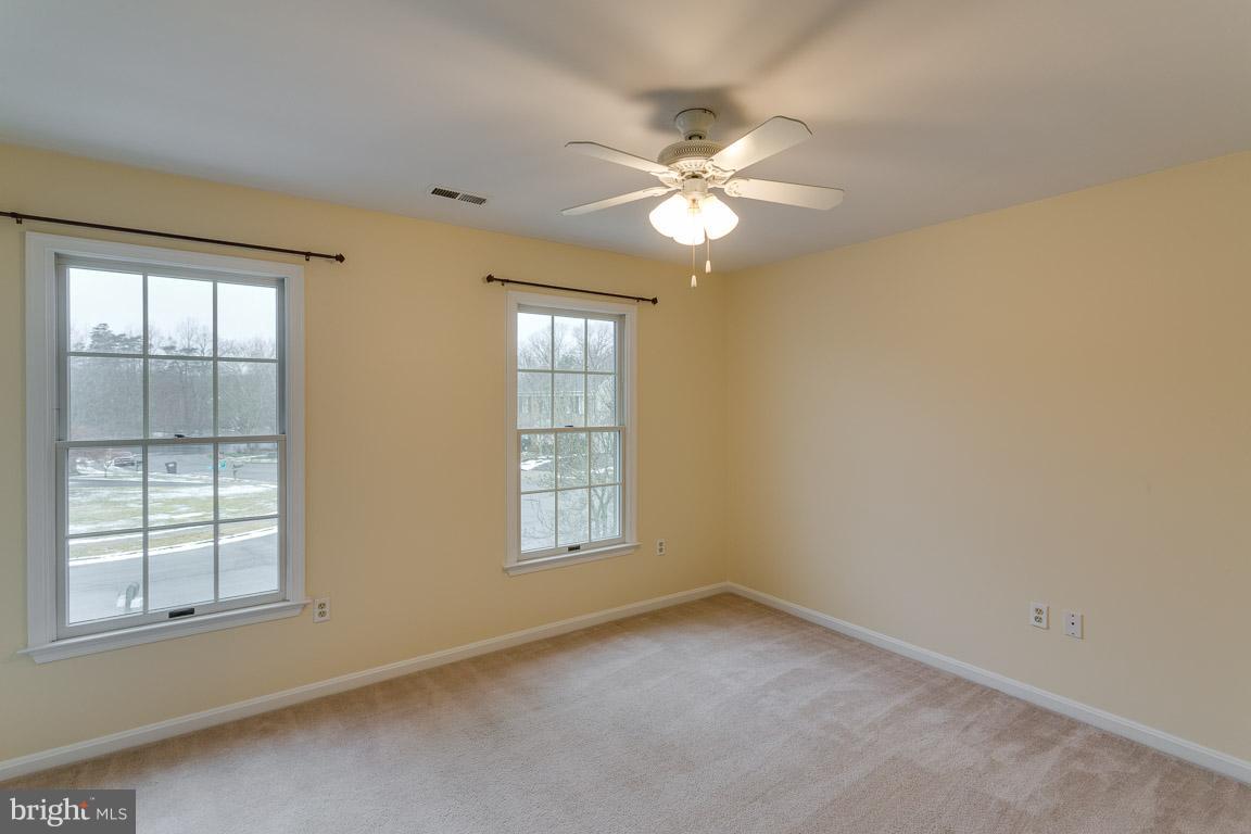 HAMPTON OAKS - Residential