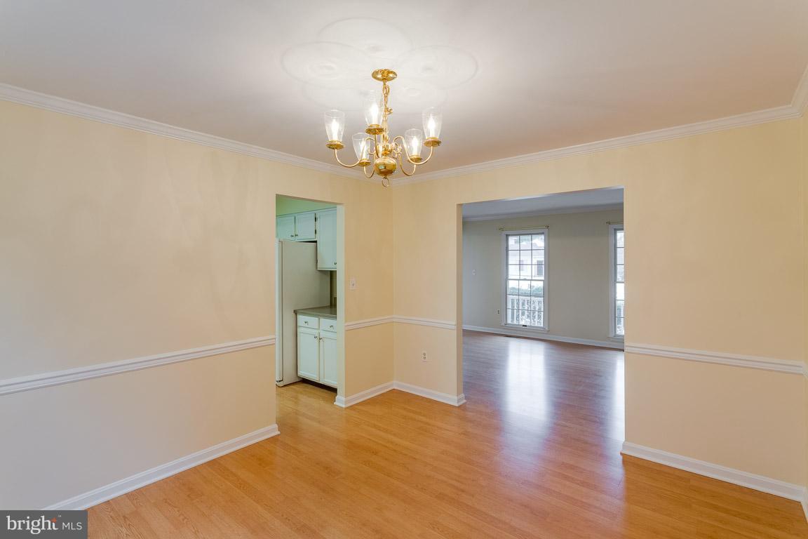 HAMPTON OAKS - Residential